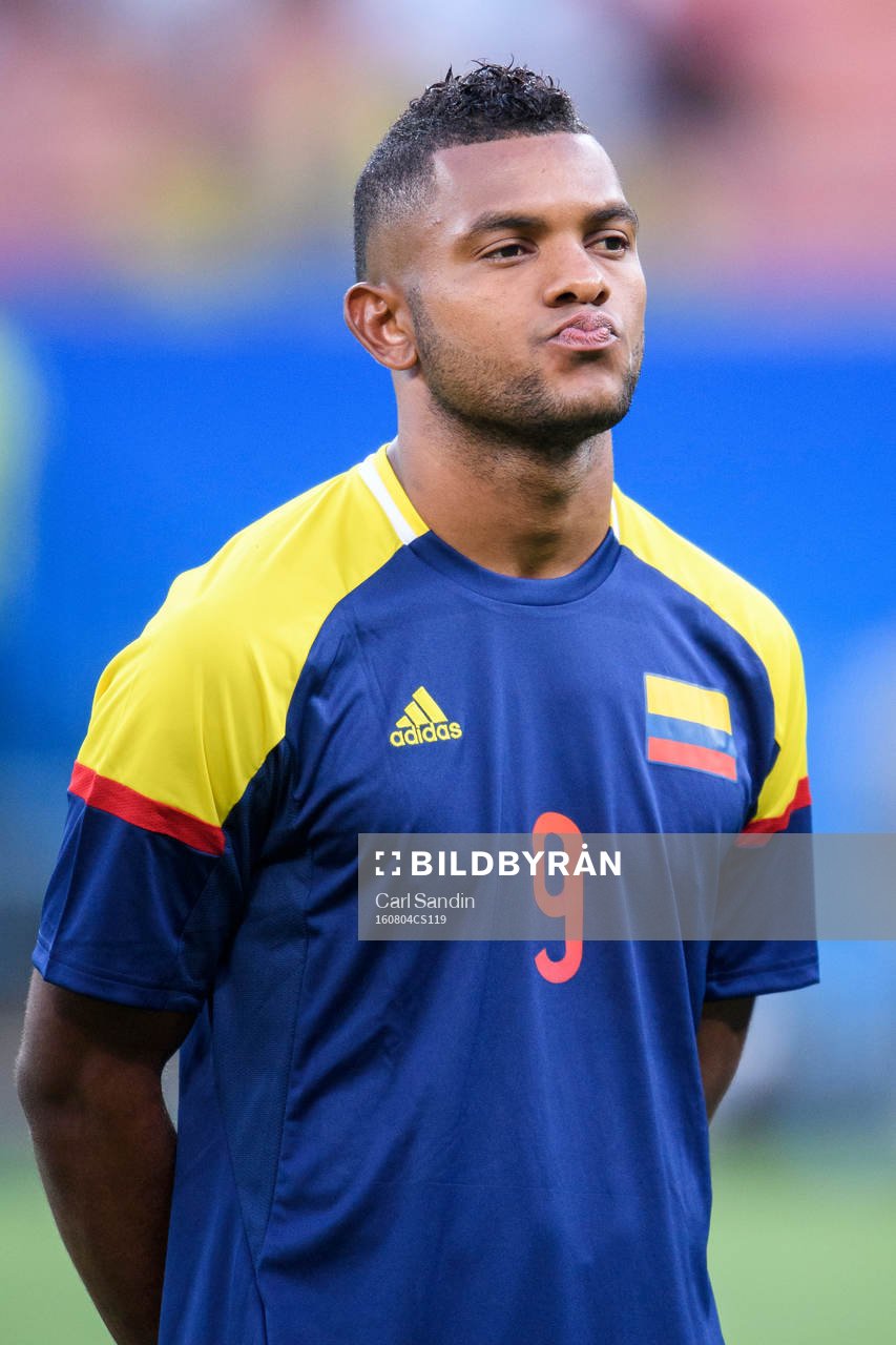 Colombias Miguel Borja vid lineup innan fotbollsmatchen