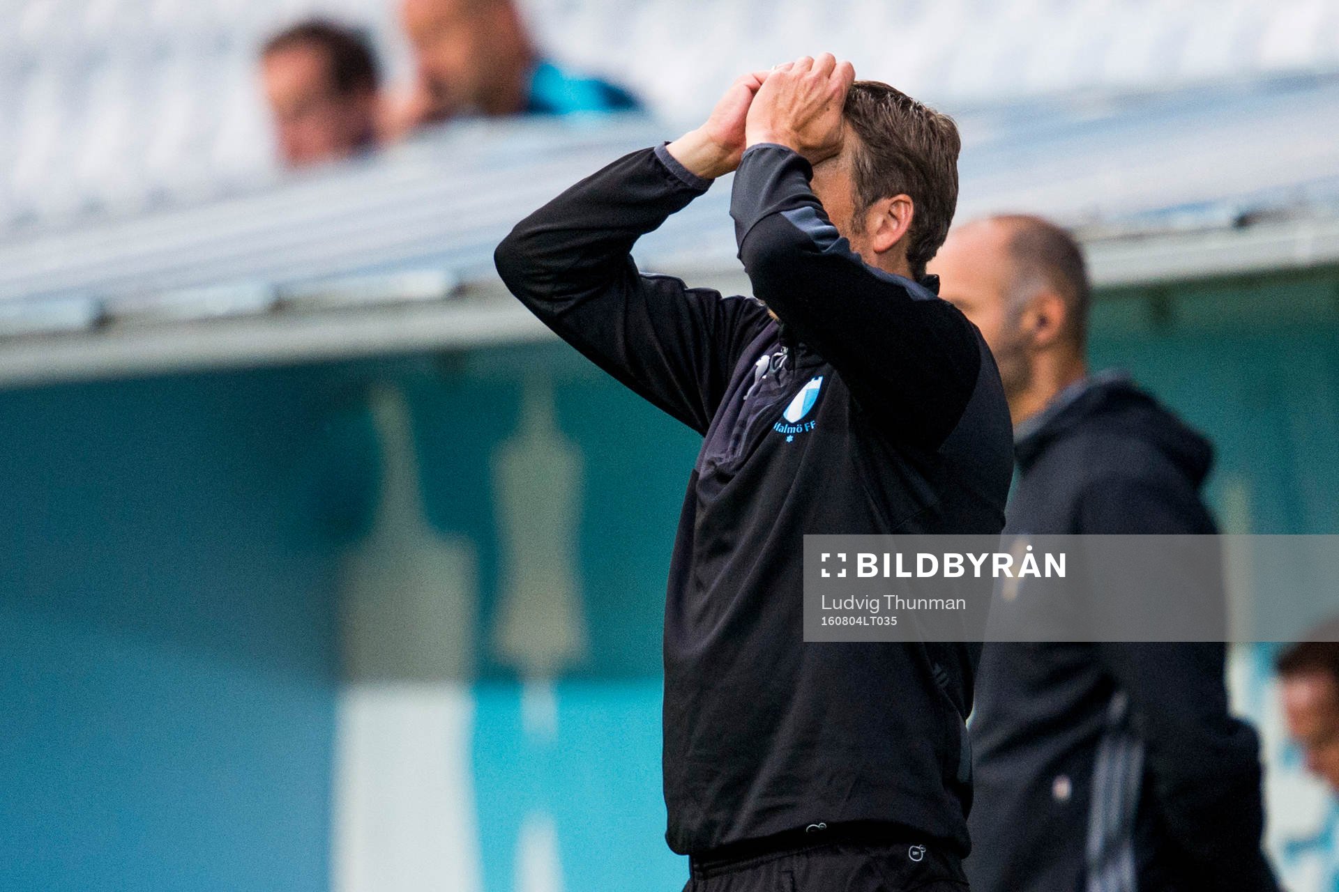 Malmö FFs tränare Allan Kuhn deppar