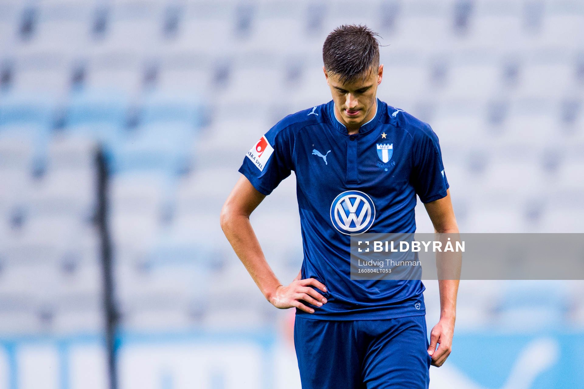 Malmö FFs Alexander Jeremejeff deppar