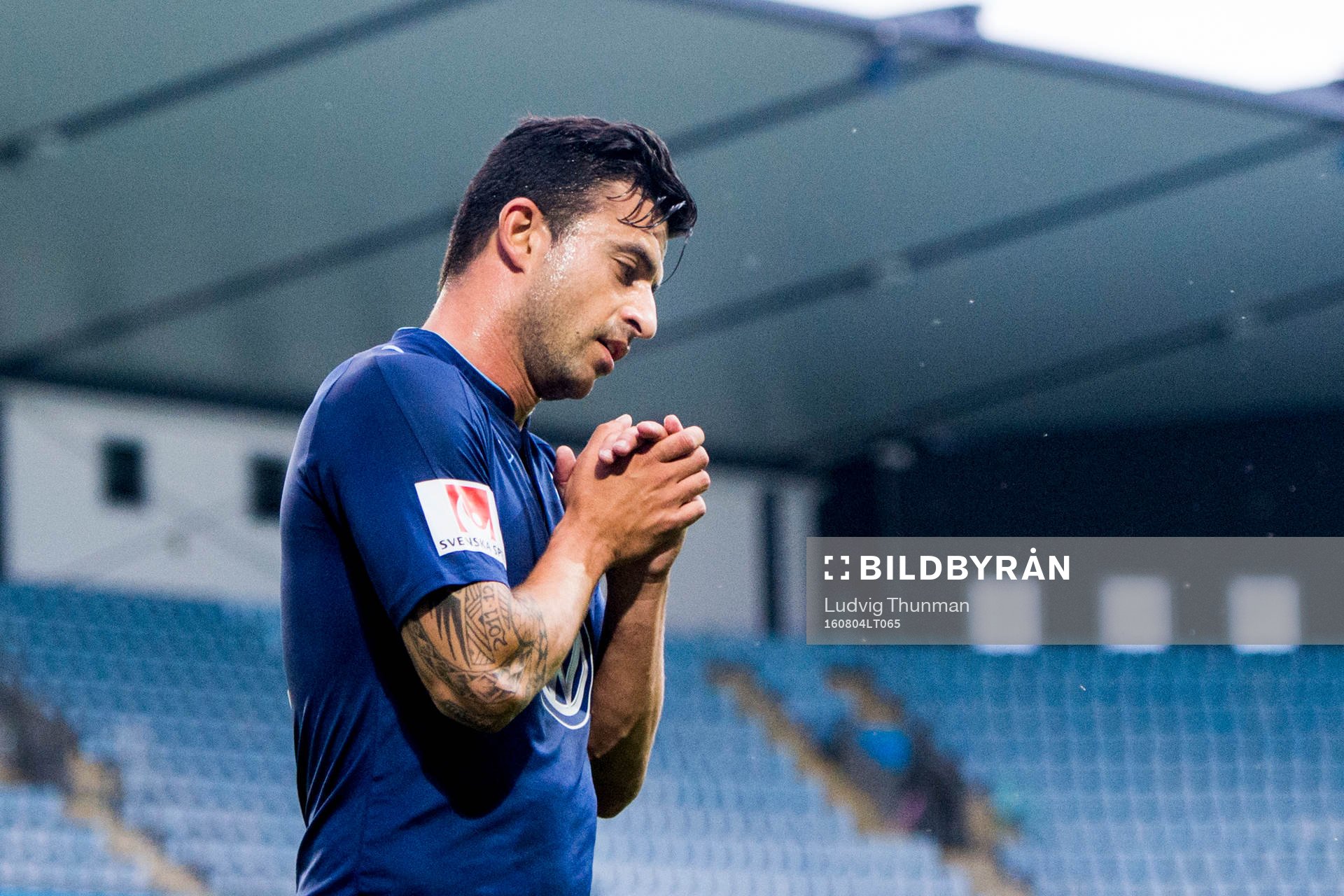 Malmö FFs Behrang Safari deppar