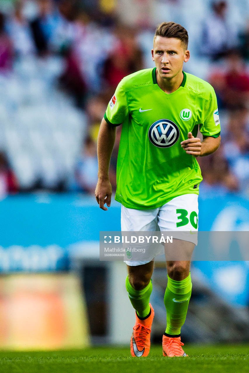 Wolfsburgs Paul Seguin under träningsmatchen i fotboll mellan Malmö FF och Wolfsburg den 4 augusti 2016 i Malmö.