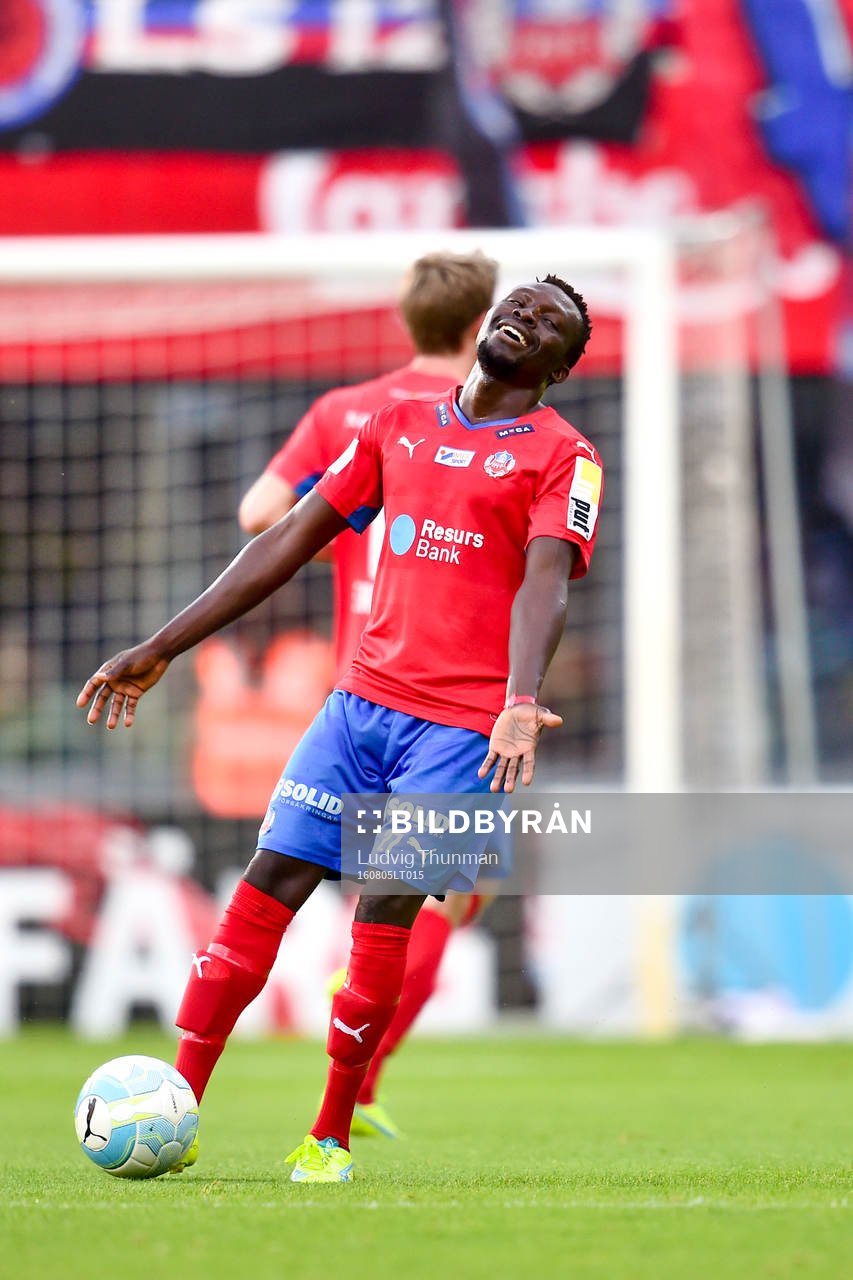 Helsingborgs  Lalawélé Atakora reagerar