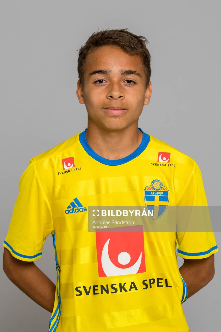 Niklas Persson som spelar i P15/01 landslaget i fotboll