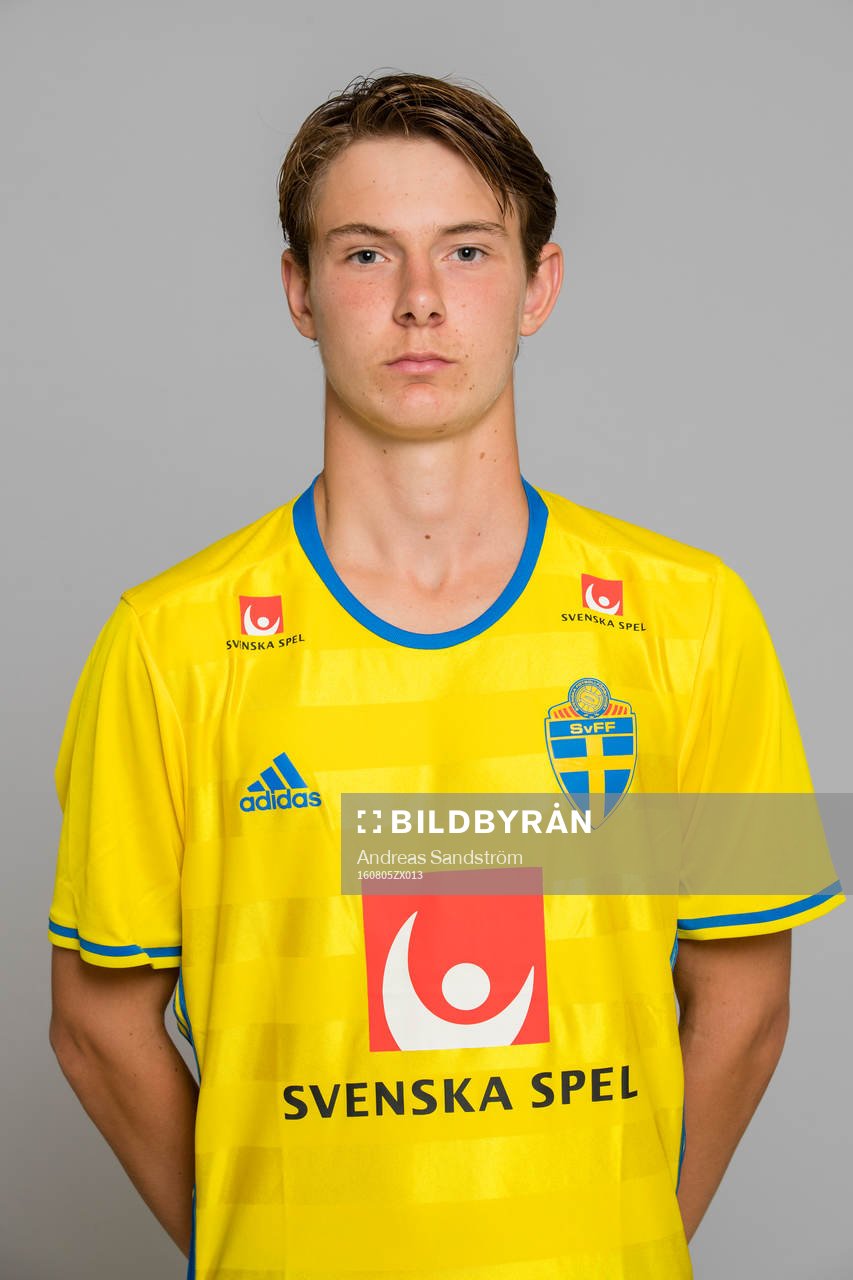 Noah Ekberg som spelar i P15/01 landslaget i fotboll