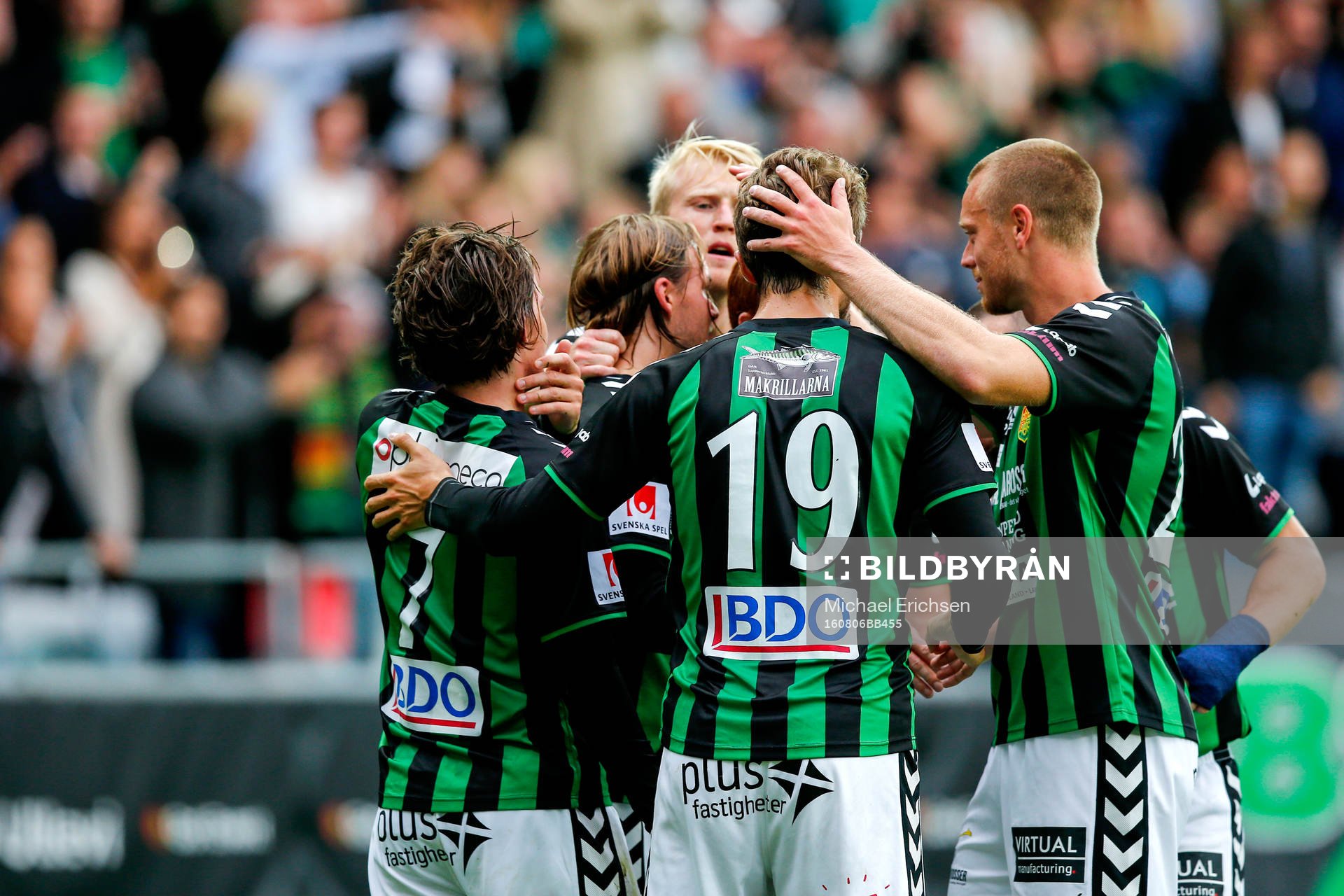 GAIS Shkelquim Krasniqi jublar med lagkamraterna