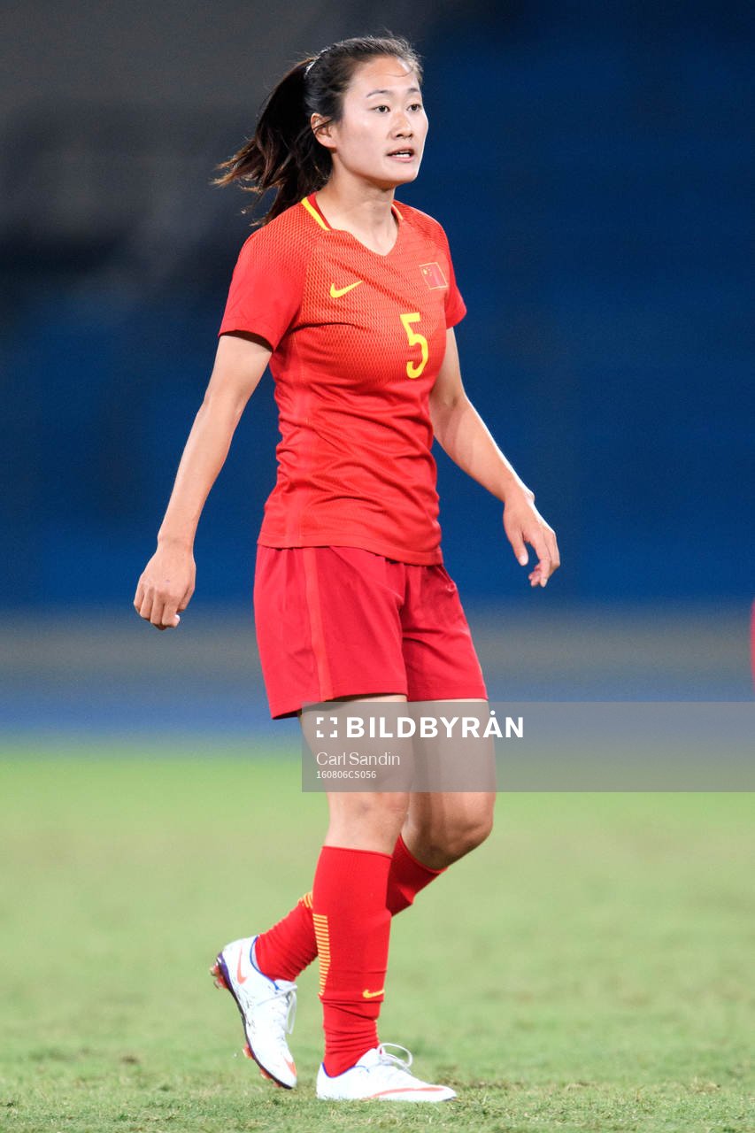 Kinas Haiyan Wu i fotbollsmatchen mellan Sydafrika och Kina