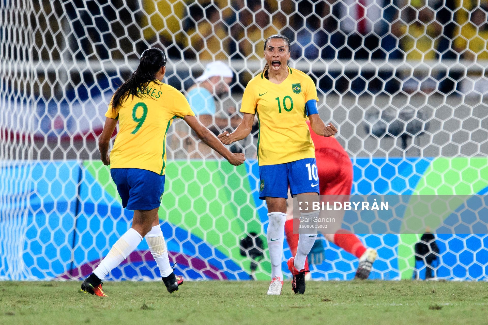 Brasiliens Marta jublar