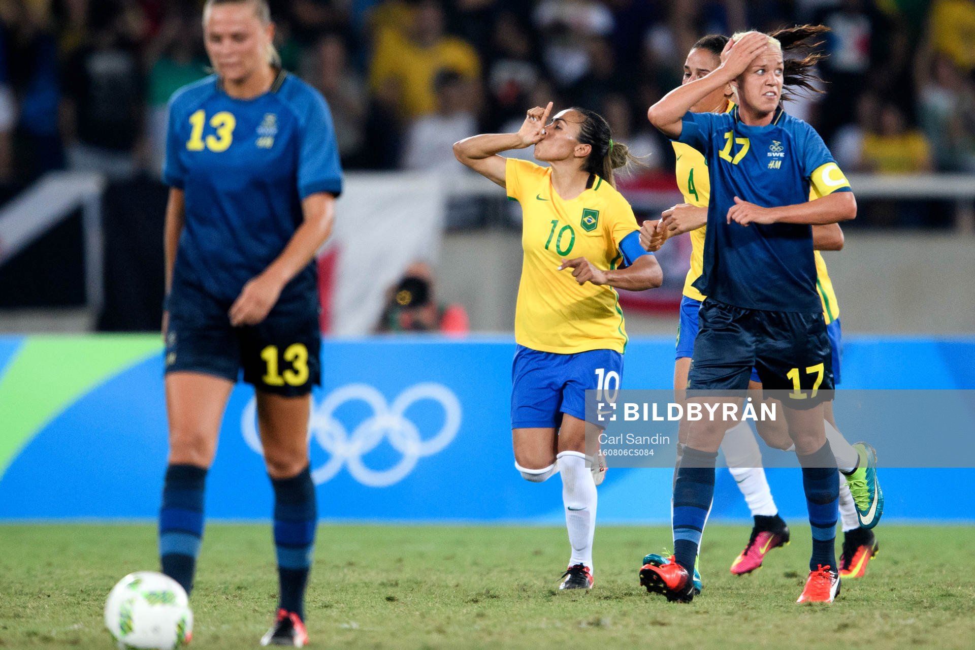 Brasiliens Marta jublar