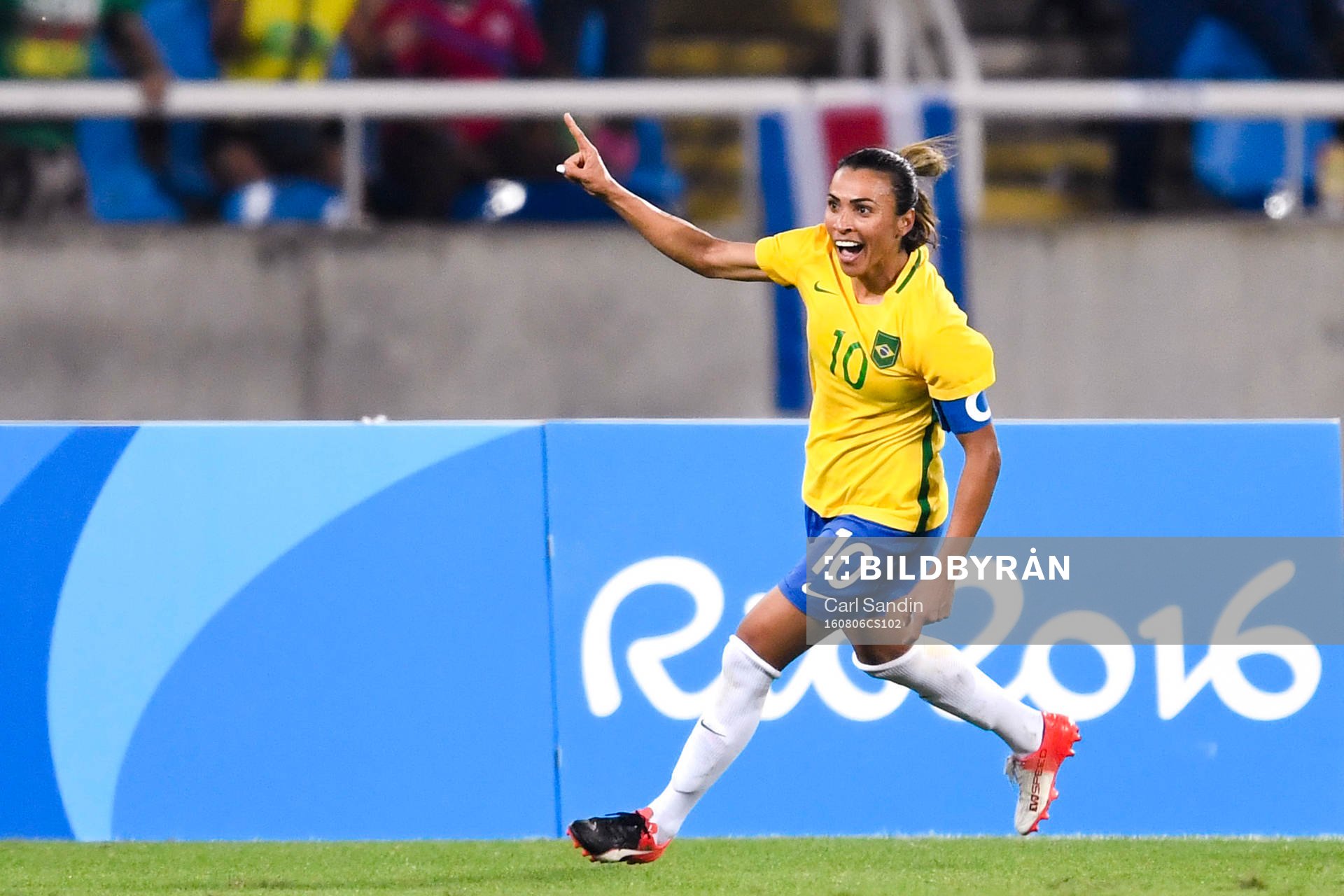 Brasiliens Marta jublar