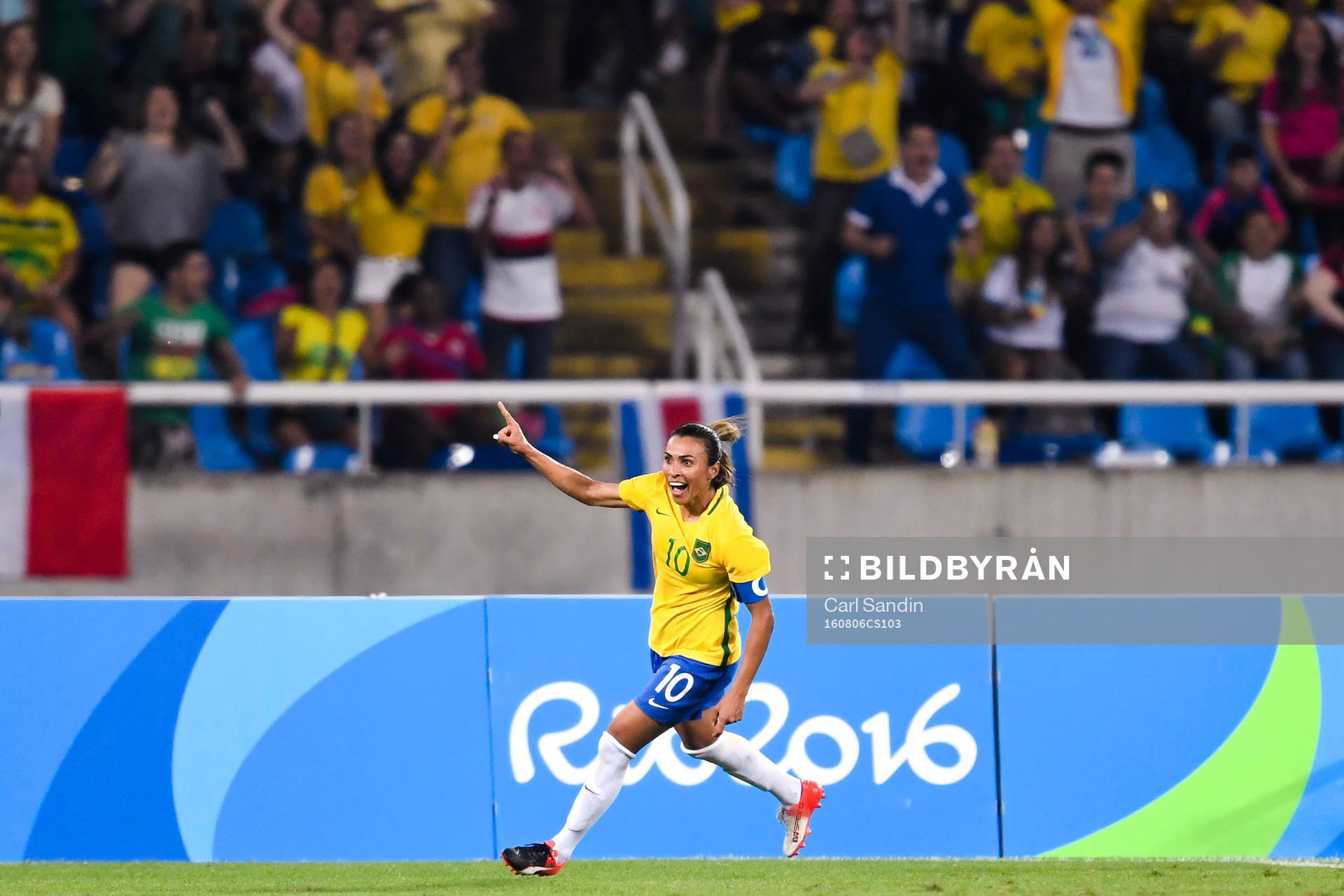 Brasiliens Marta jublar