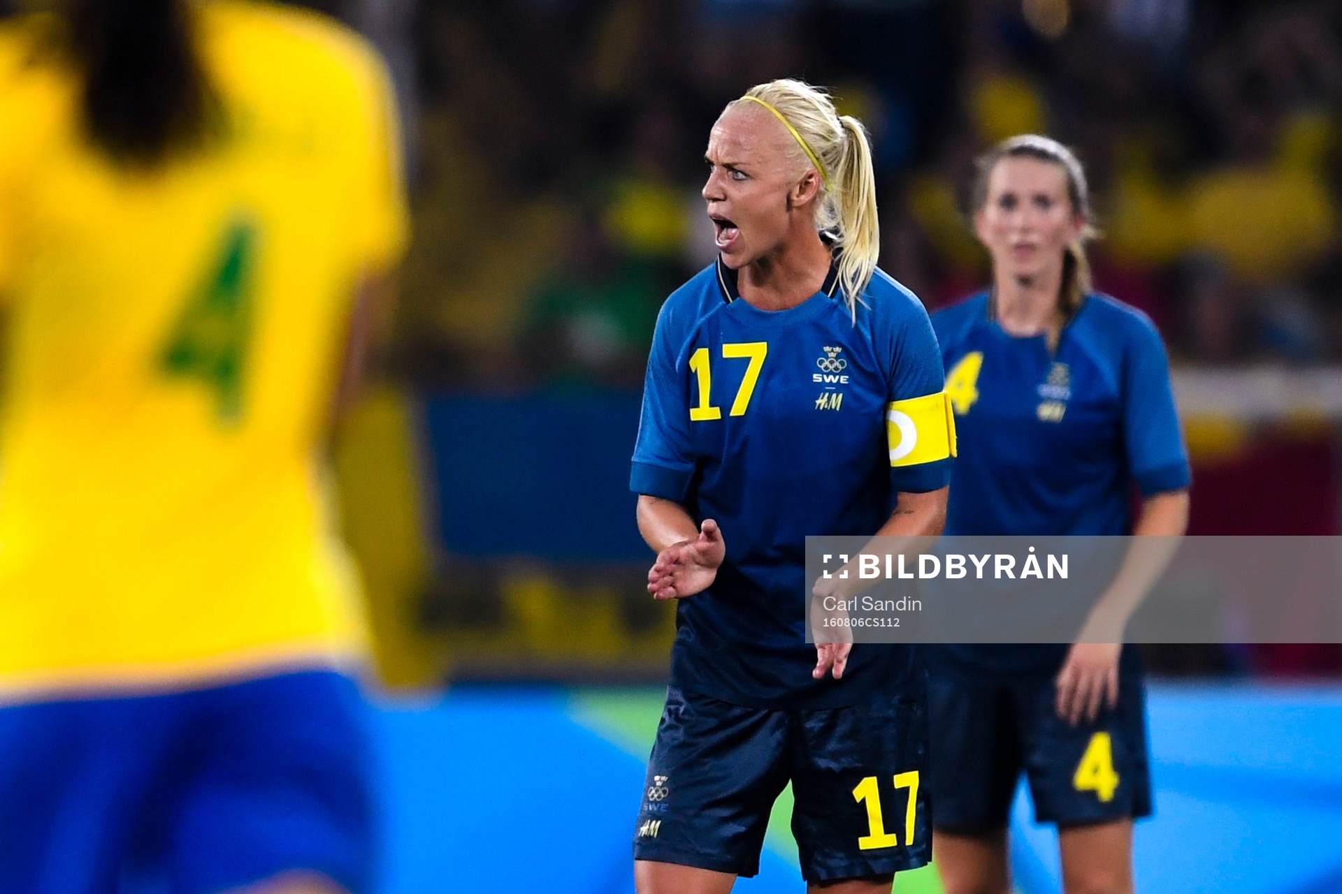 Sveriges Caroline Seger reagerar