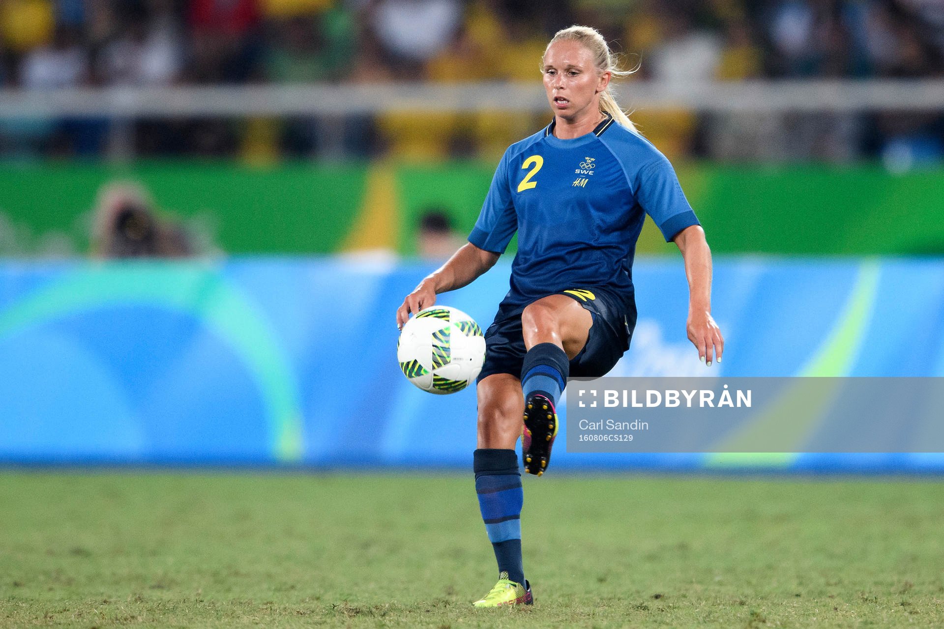 Sveriges Jonna Andersson i fotbollsmatchen mellan Brasilien