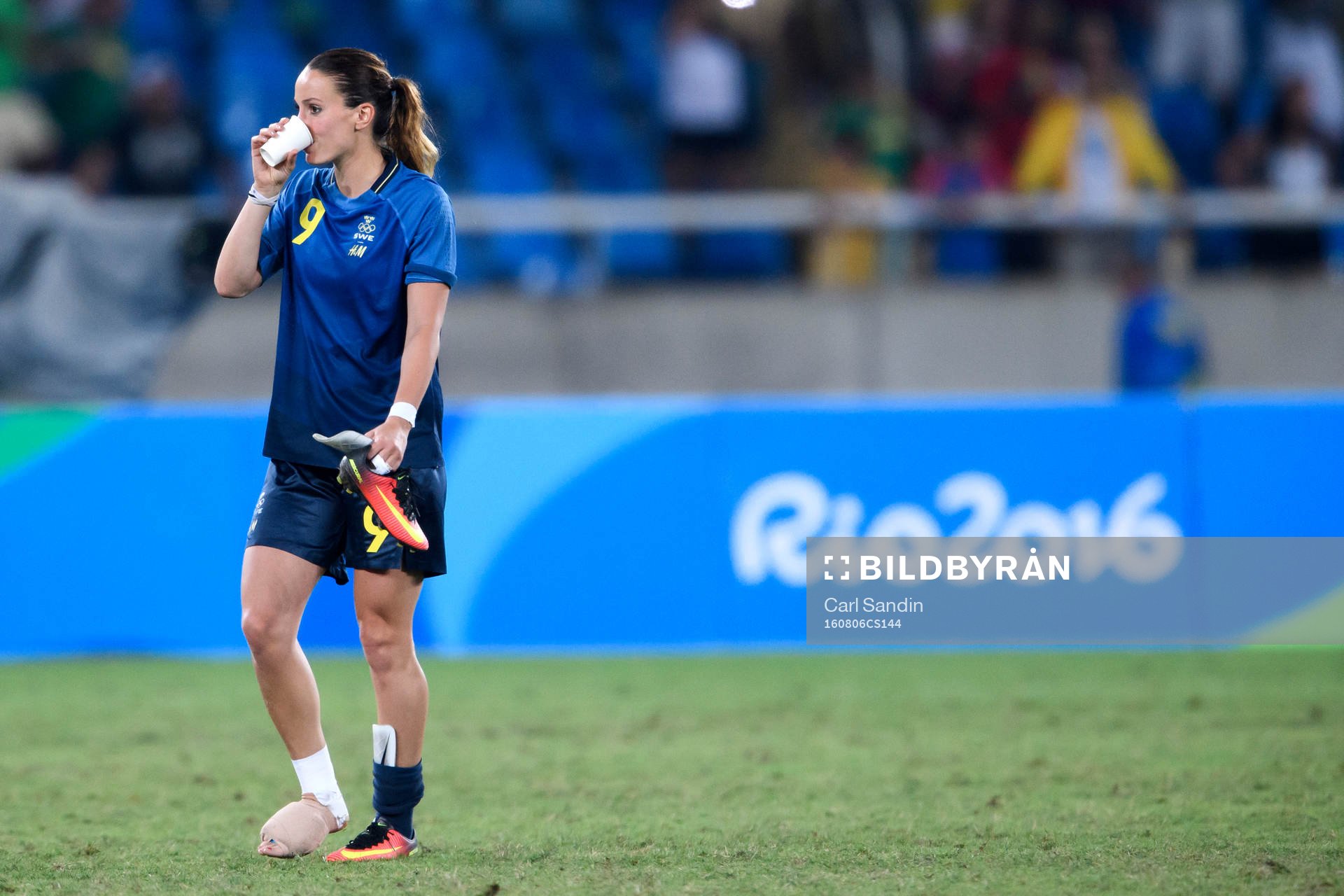 Sveriges Kosovare Asllani deppar