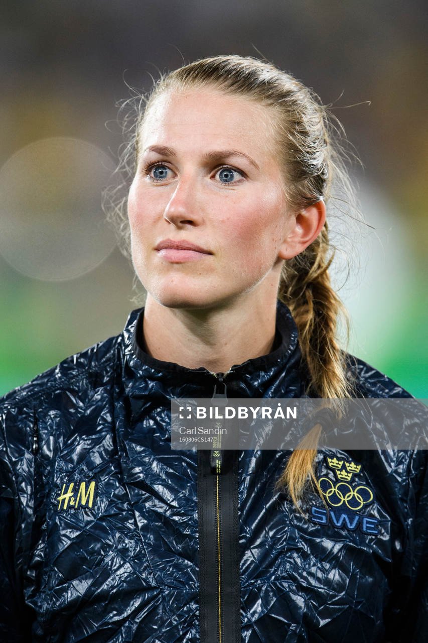 vid lineup innan fotbollsmatchen mellan Brasilien och