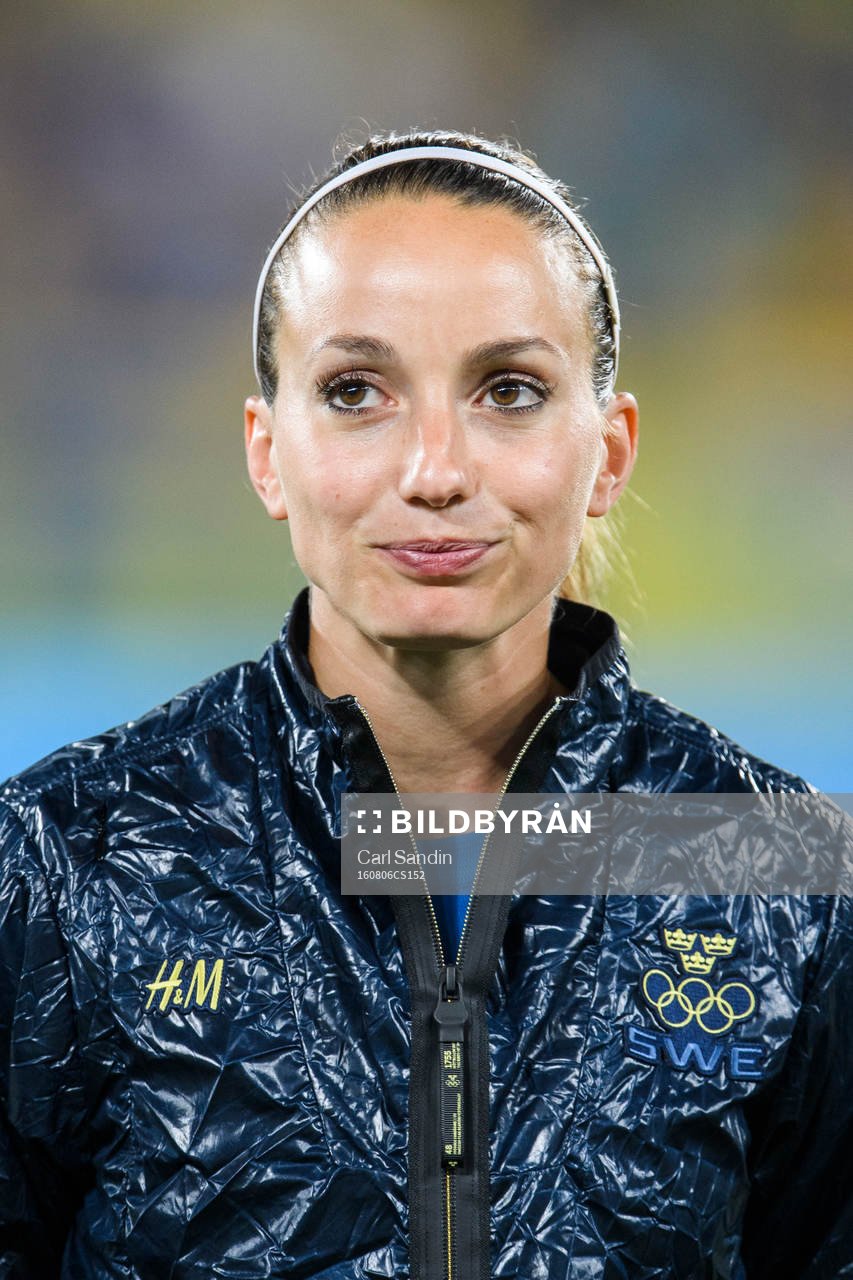 vid lineup innan fotbollsmatchen mellan Brasilien och