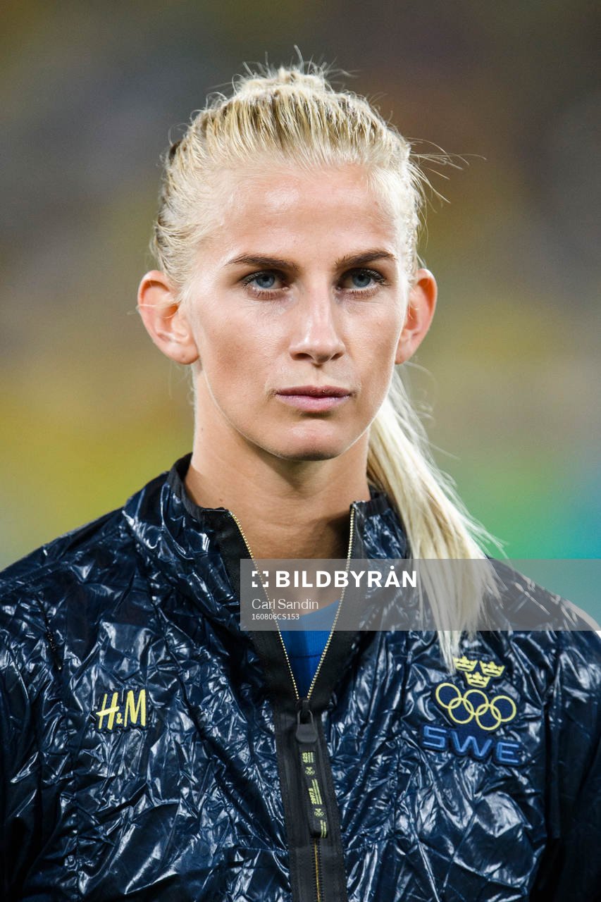 vid lineup innan fotbollsmatchen mellan Brasilien och