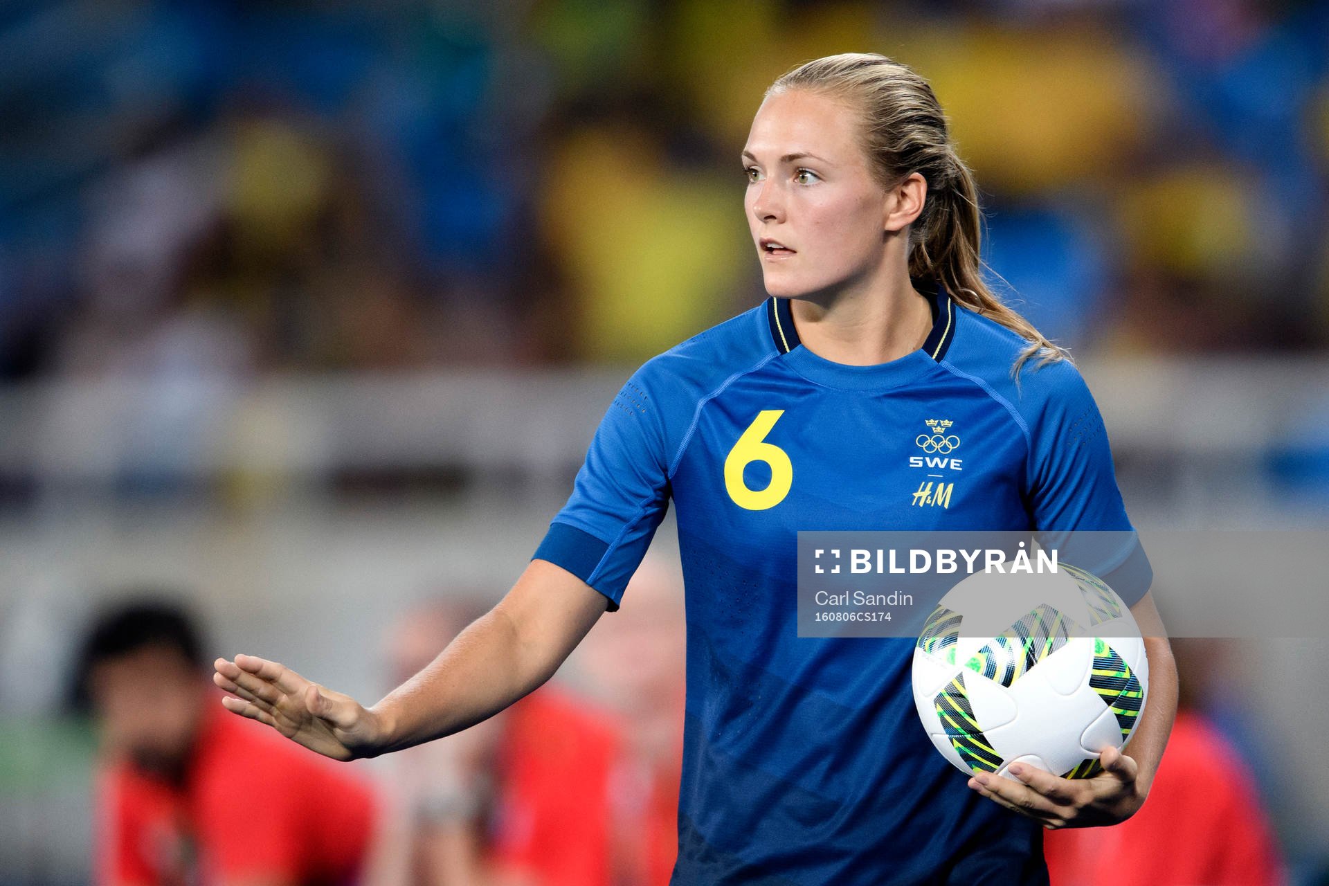 Sveriges Magdalena Ericsson i fotbollsmatchen mellan