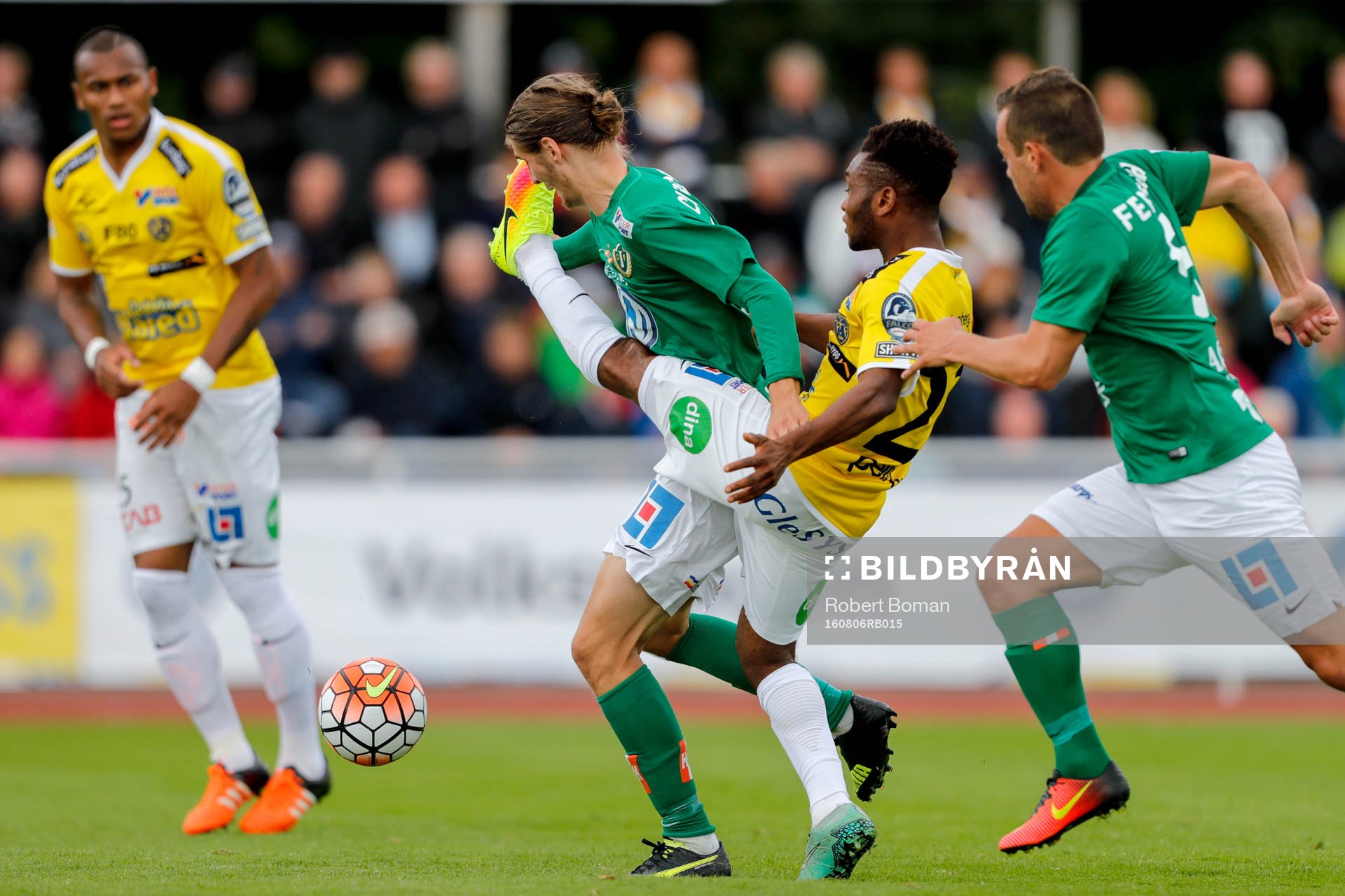 Falkenbergs Enock Kwakwa och Jönköpings Pawel Cibicki