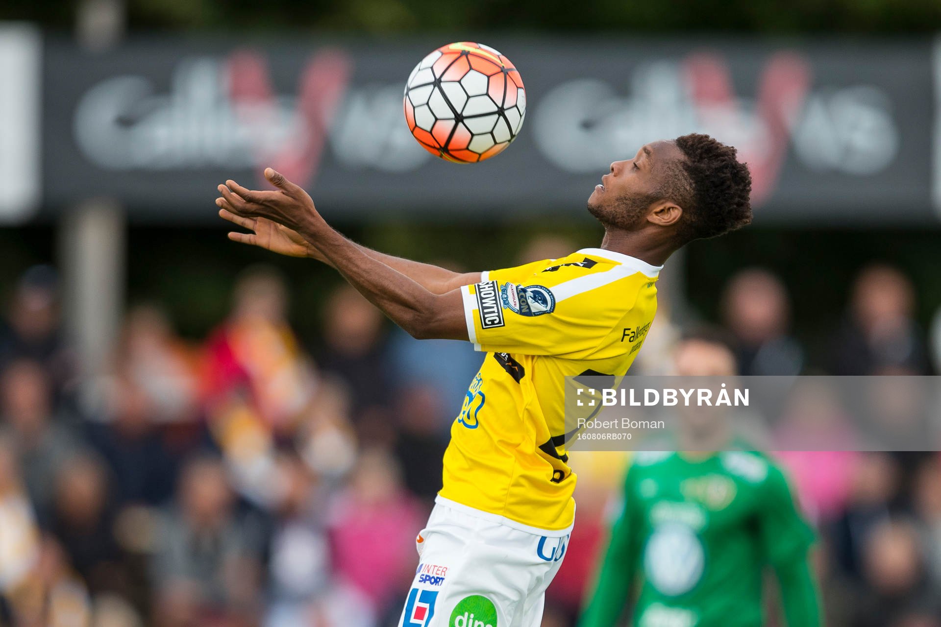 Falkenbergs Enock Kwakwa under fotbollsmatchen i Allsvenskan mellan Falkenberg och Jönköping den 6 Augusti 2016 i Falkenberg