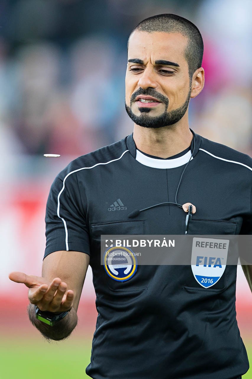 Domare Mohammed Al-Hakim singlar slant
