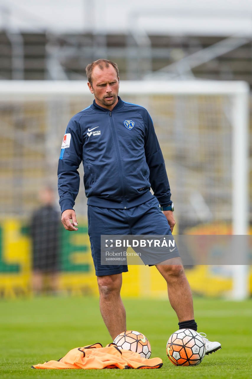Falkenbergs assisterande tränare Jonas Axeldal