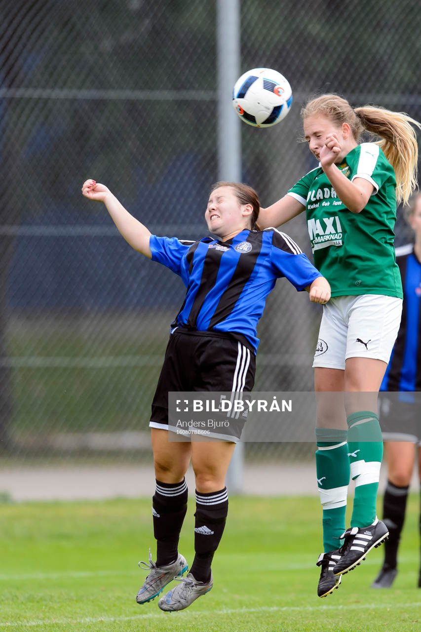 under fotbollsmatchen i Eskilscupen flickor F16 mellan Glumslöv och Älvsborg den 7 augusti 2016 i Helsingborg.
