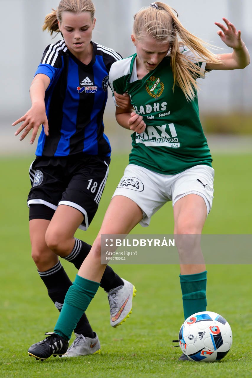 under fotbollsmatchen i Eskilscupen flickor F16 mellan