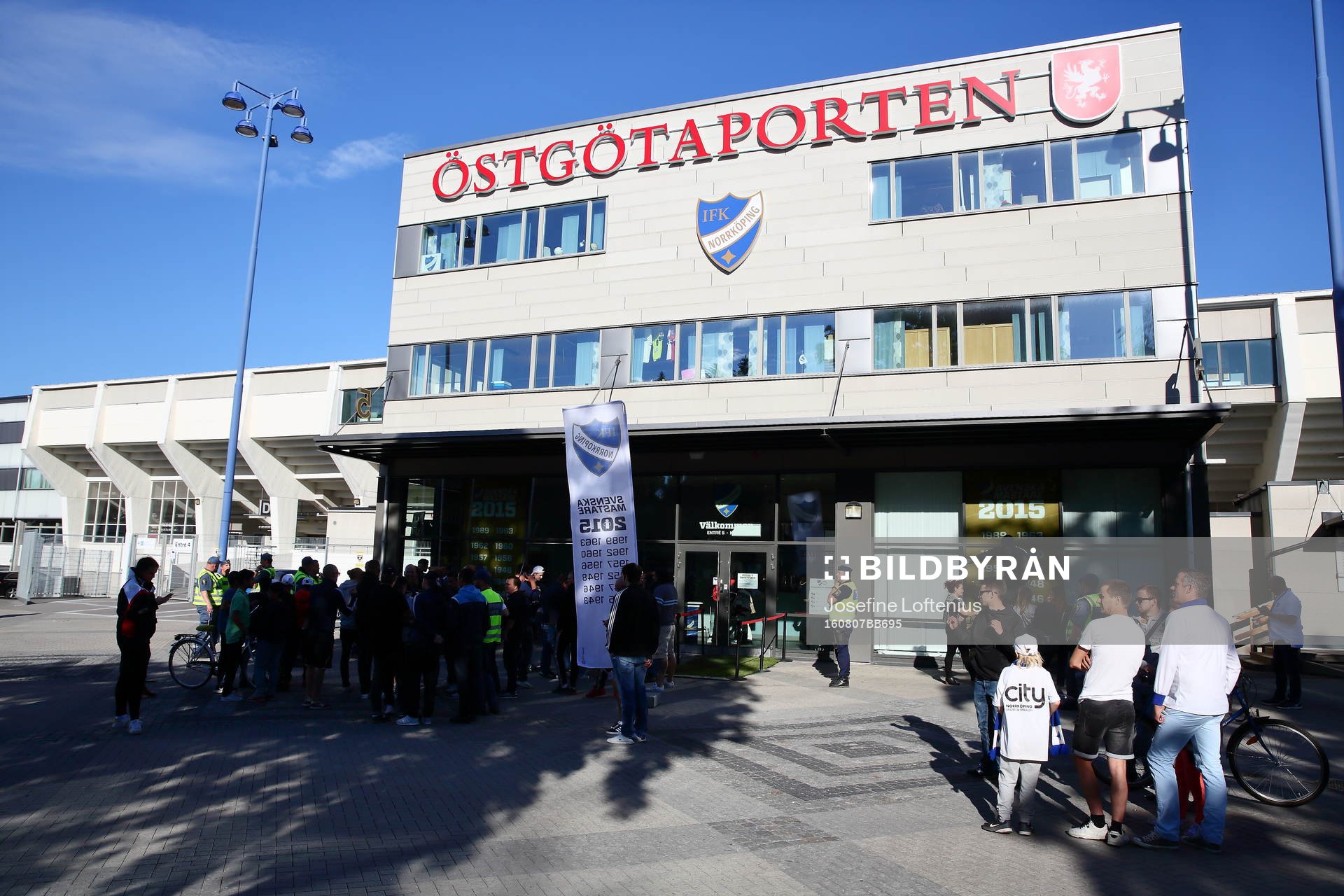 Entrén till Norrköpings arena Östgötaporten