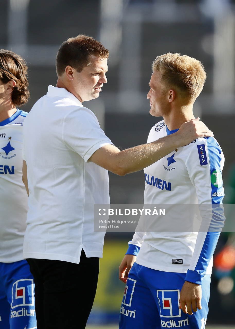 Norrköpings tränare Jens Gustafsson med Nicklas Bärkroth