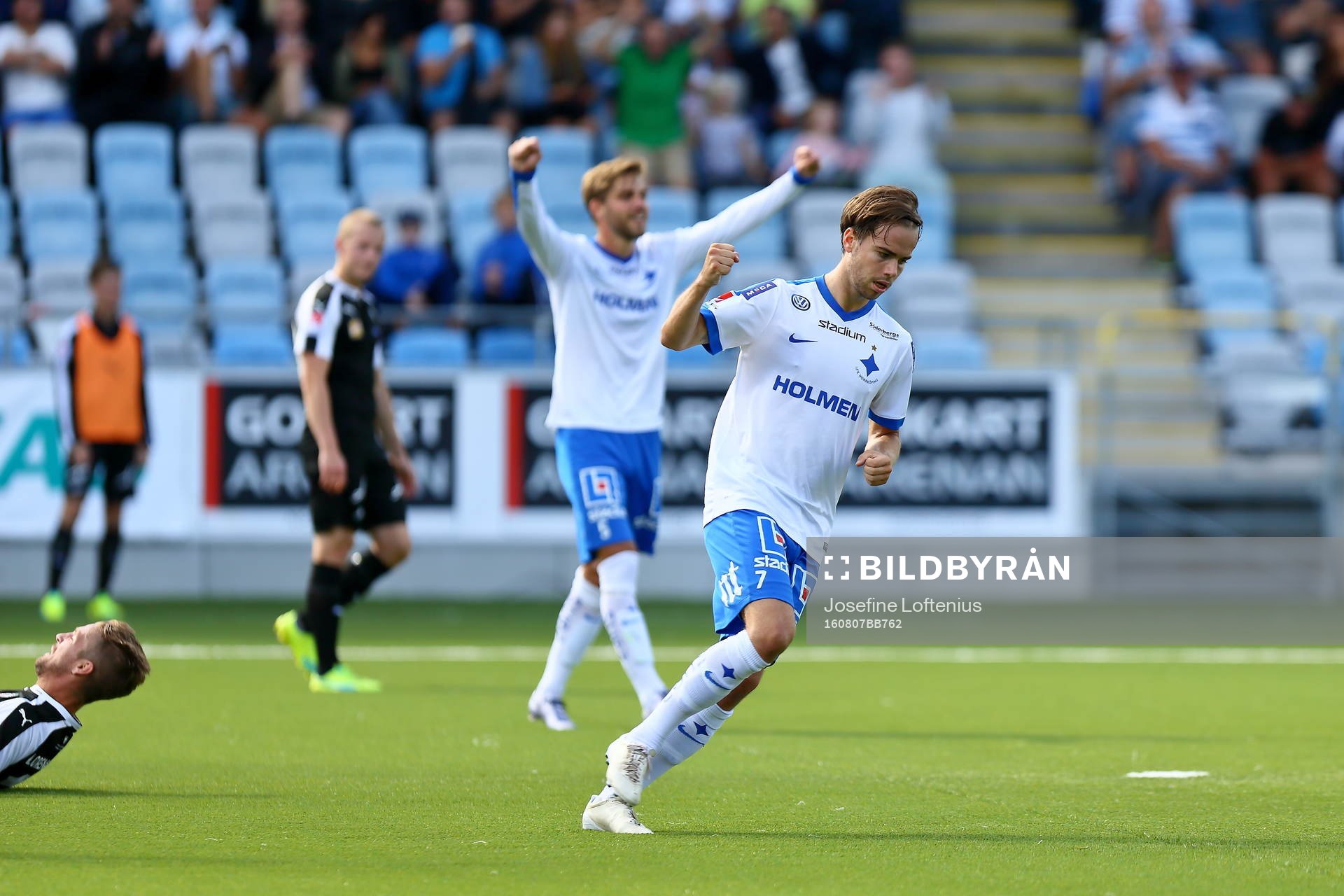 Norrköpings Andreas Blomqvist och Christoffer Nyman jublar