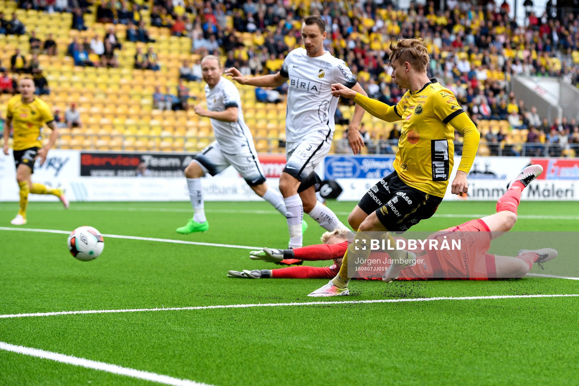 Elfsborgs Simon Hedlund gör 1-0
