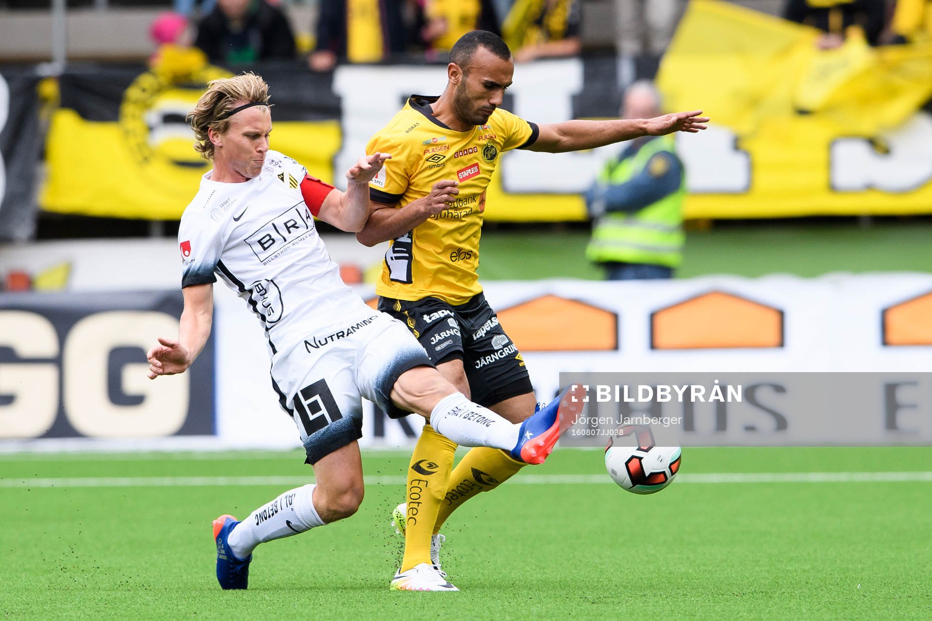 Häckens Rasmus Schuller och Elfsborgs Issam Jebali