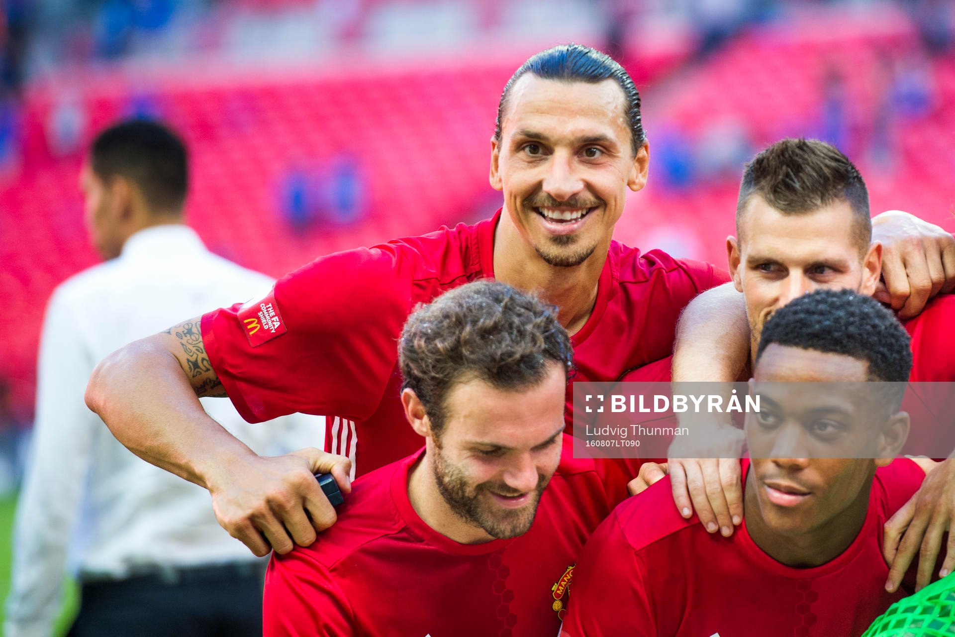 Manchester Uniteds Zlatan Ibrahimovic firar segern med