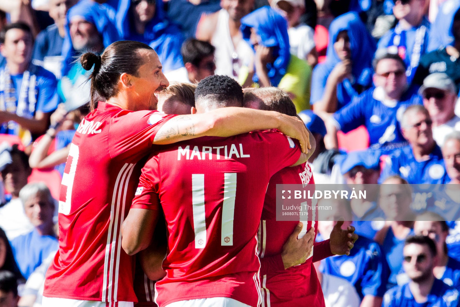 Manchester Uniteds Jesse Lingard firar han gjort 1-1 med