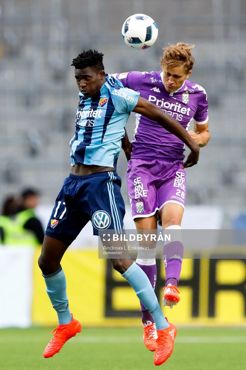 Djurgårdens Michael Olunga och IFK Göteborgs Thomas Rogne