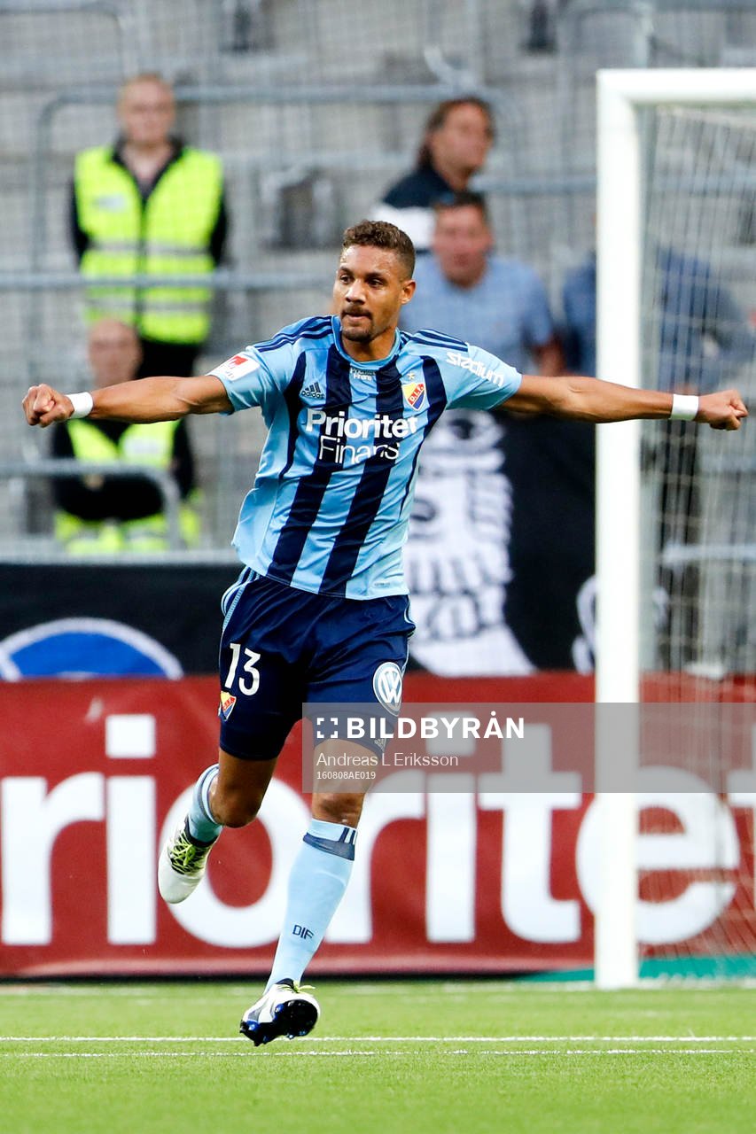 Djurgårdens Alexander Faltsetas och Mathias Ranegie jublar
