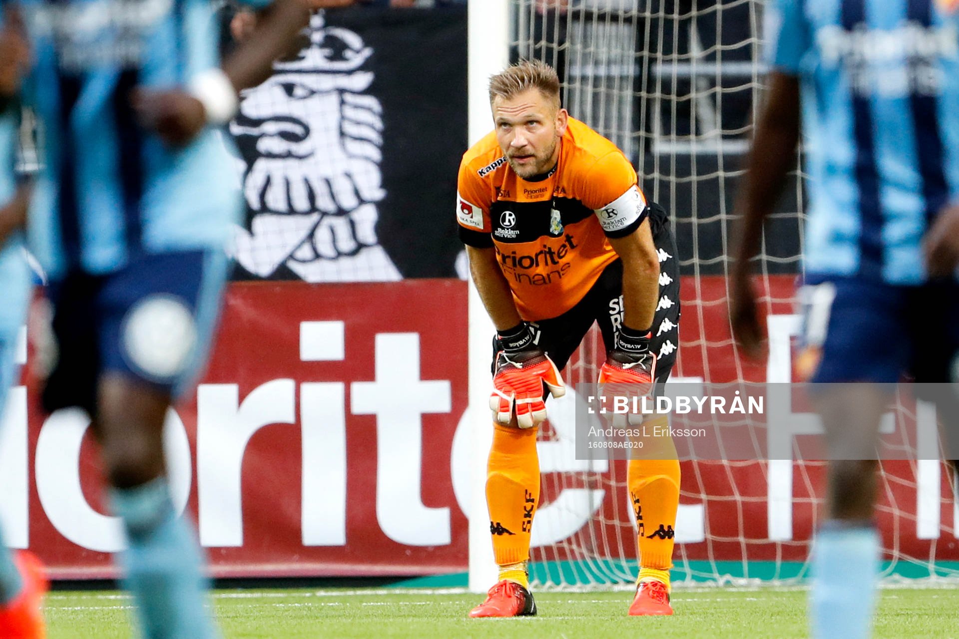 IFK Göteborgs målvakt John Alvbåge deppar