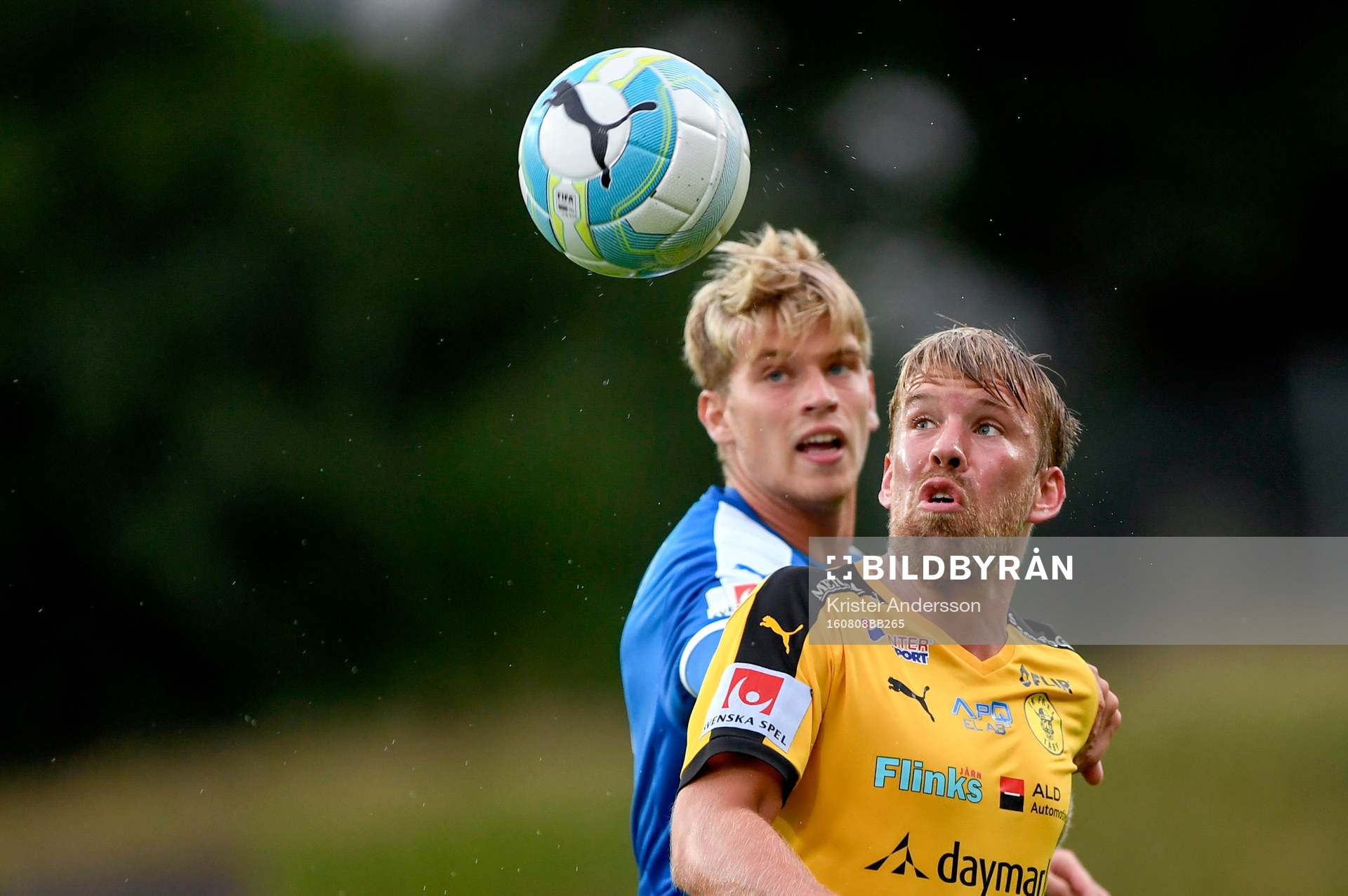 Frejs Joakim Runnemo och Halmstads Marcus Mathisen