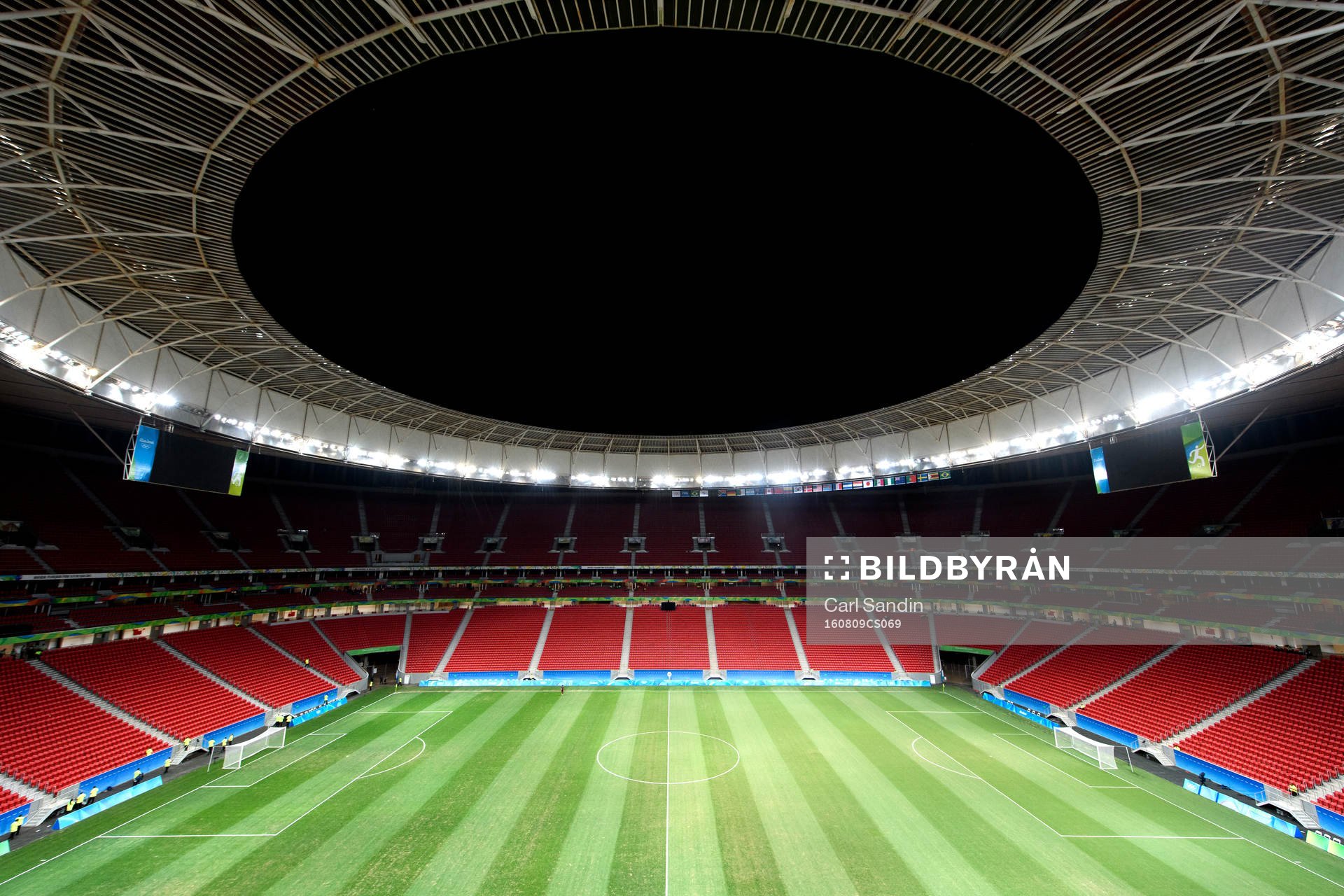 Vy över interiören av arenan Mané Garrincha