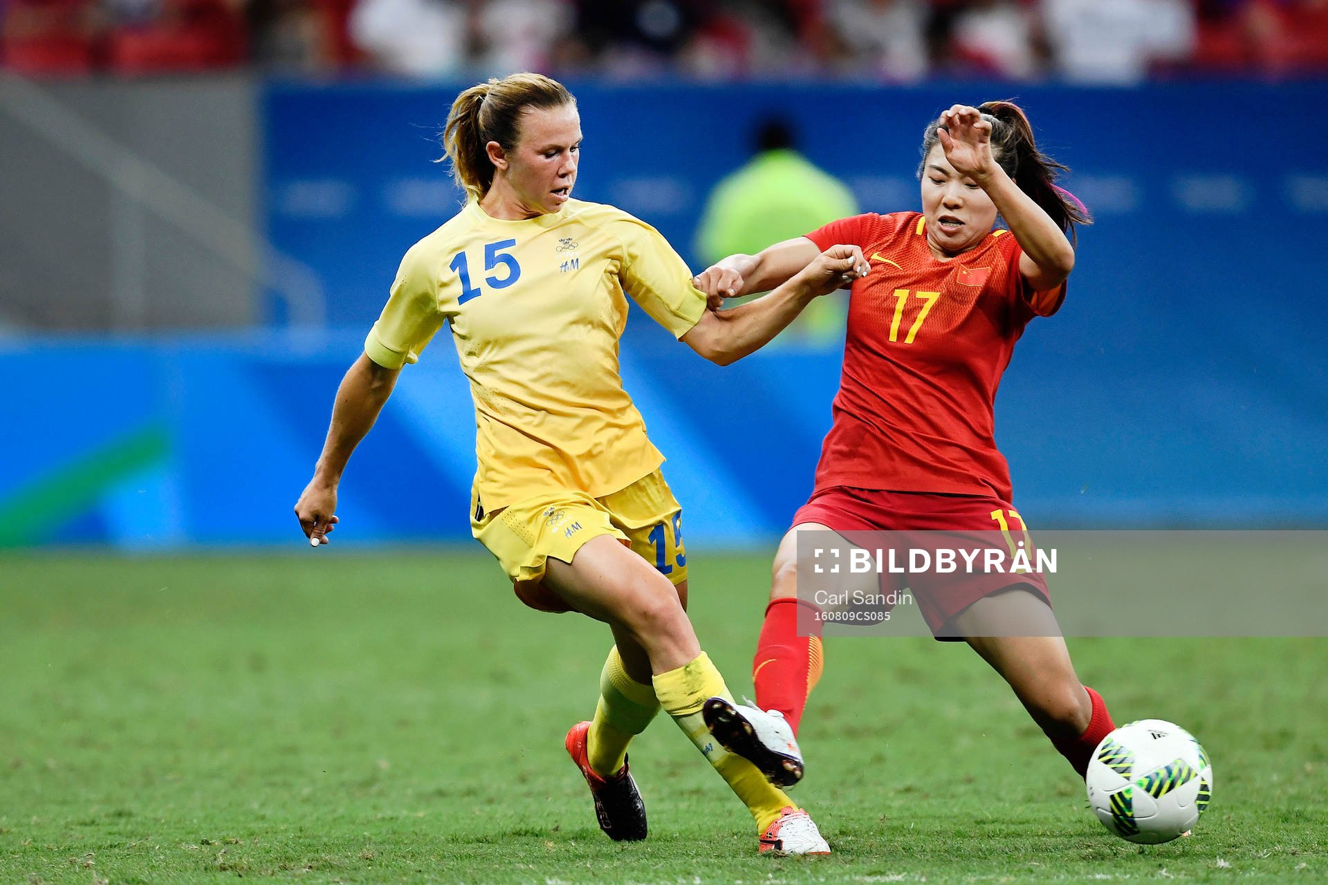Sveriges Jessica Samuelsson och Kinas Yasha Gu i