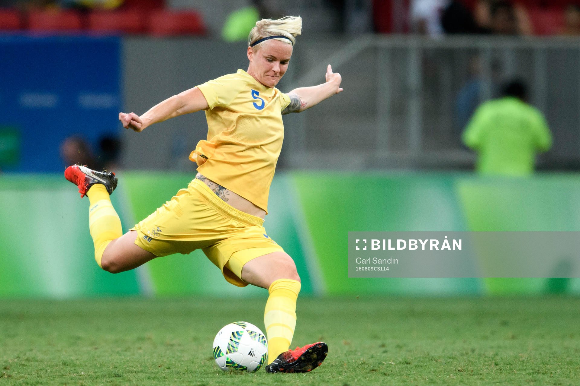 Sveriges Nilla Fischer i fotbollsmatchen mellan Kina och