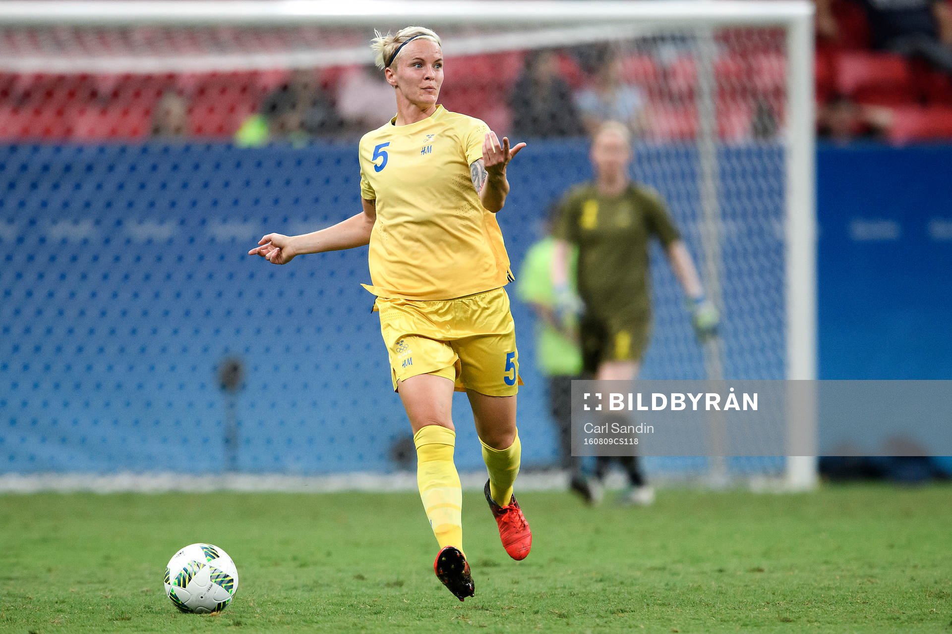 Sveriges Nilla Fischer i fotbollsmatchen mellan Kina och