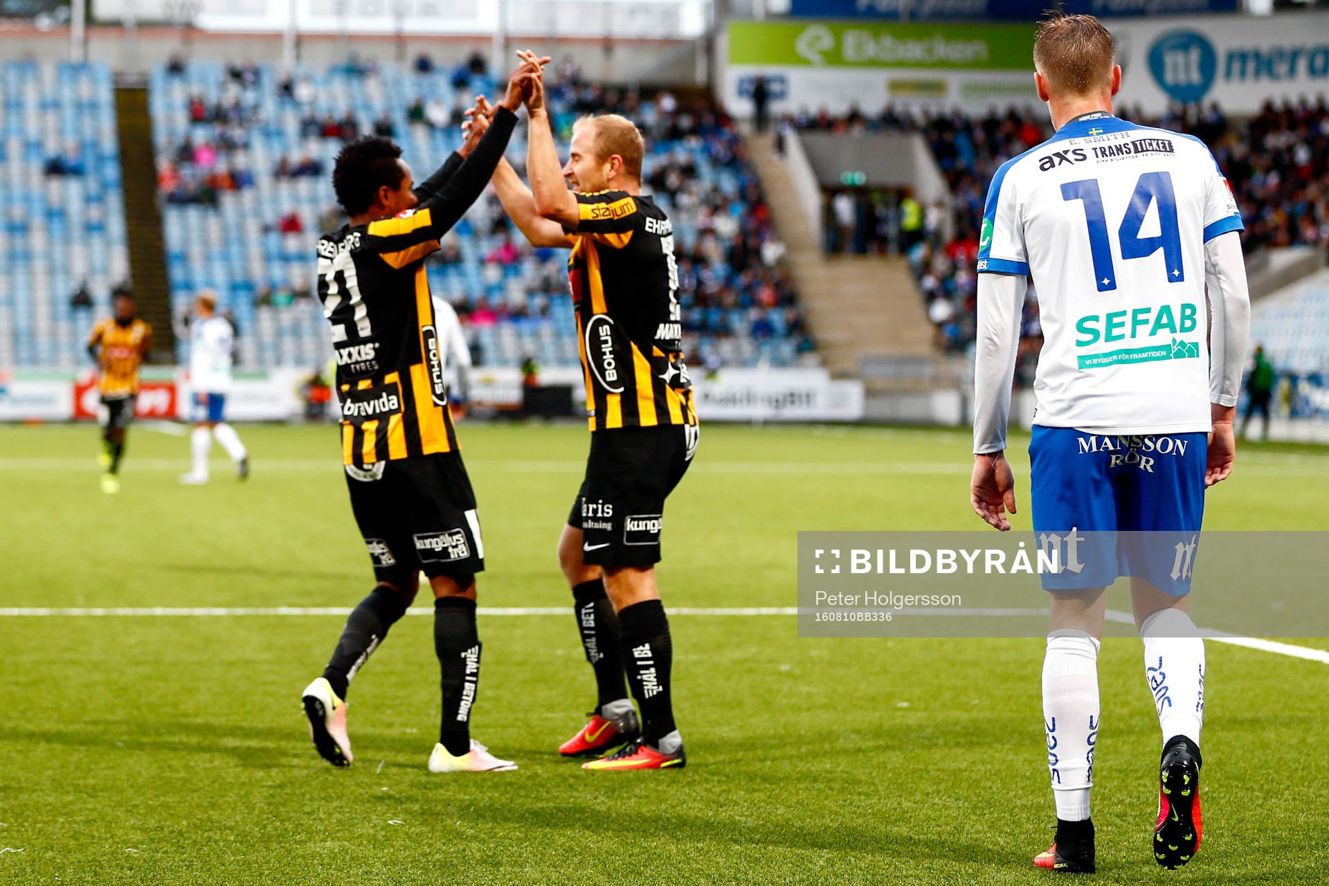 Häckens Nasiru Mohammed jublar