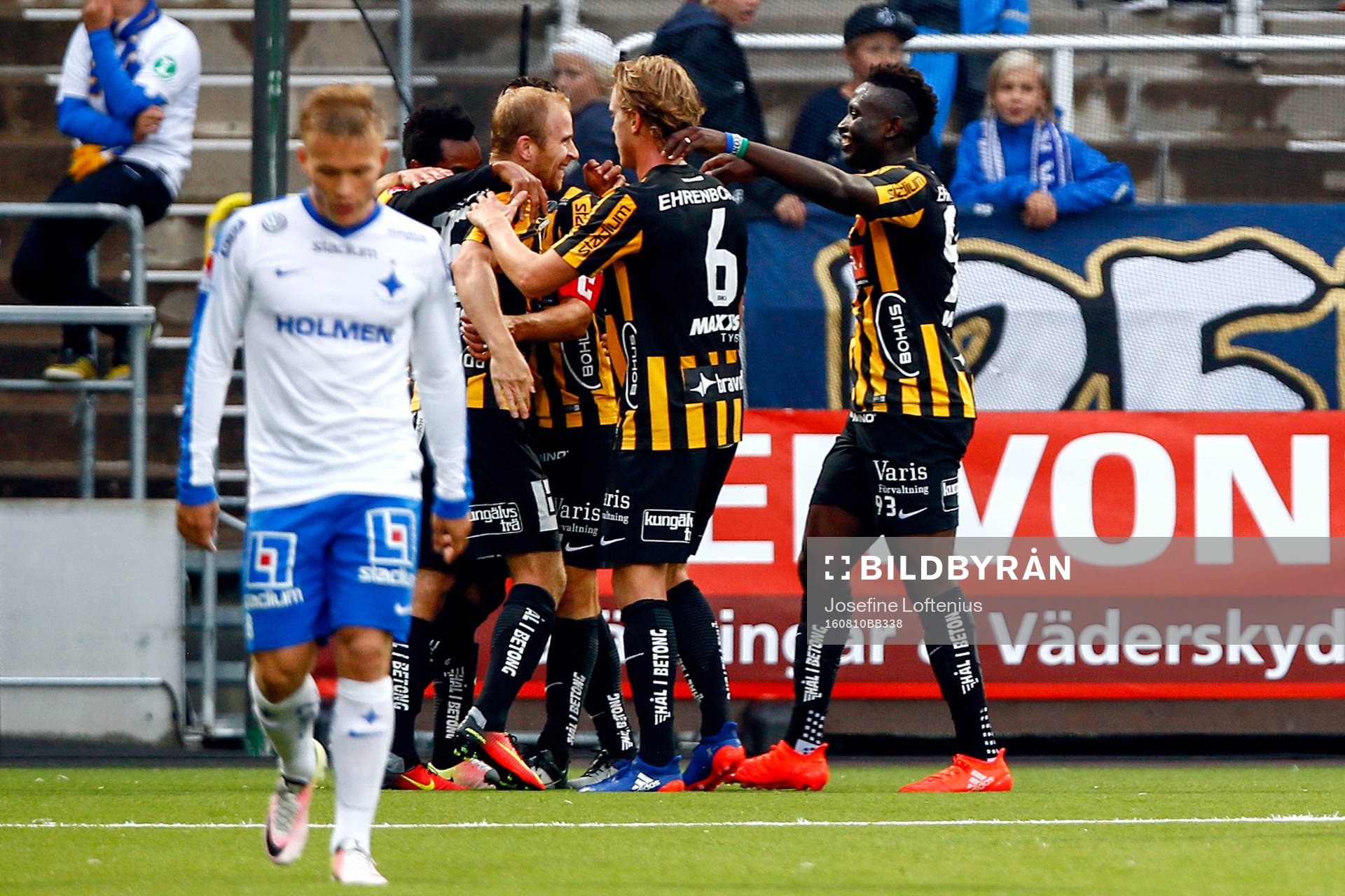 Häckens Nasiru Mohammed jublar