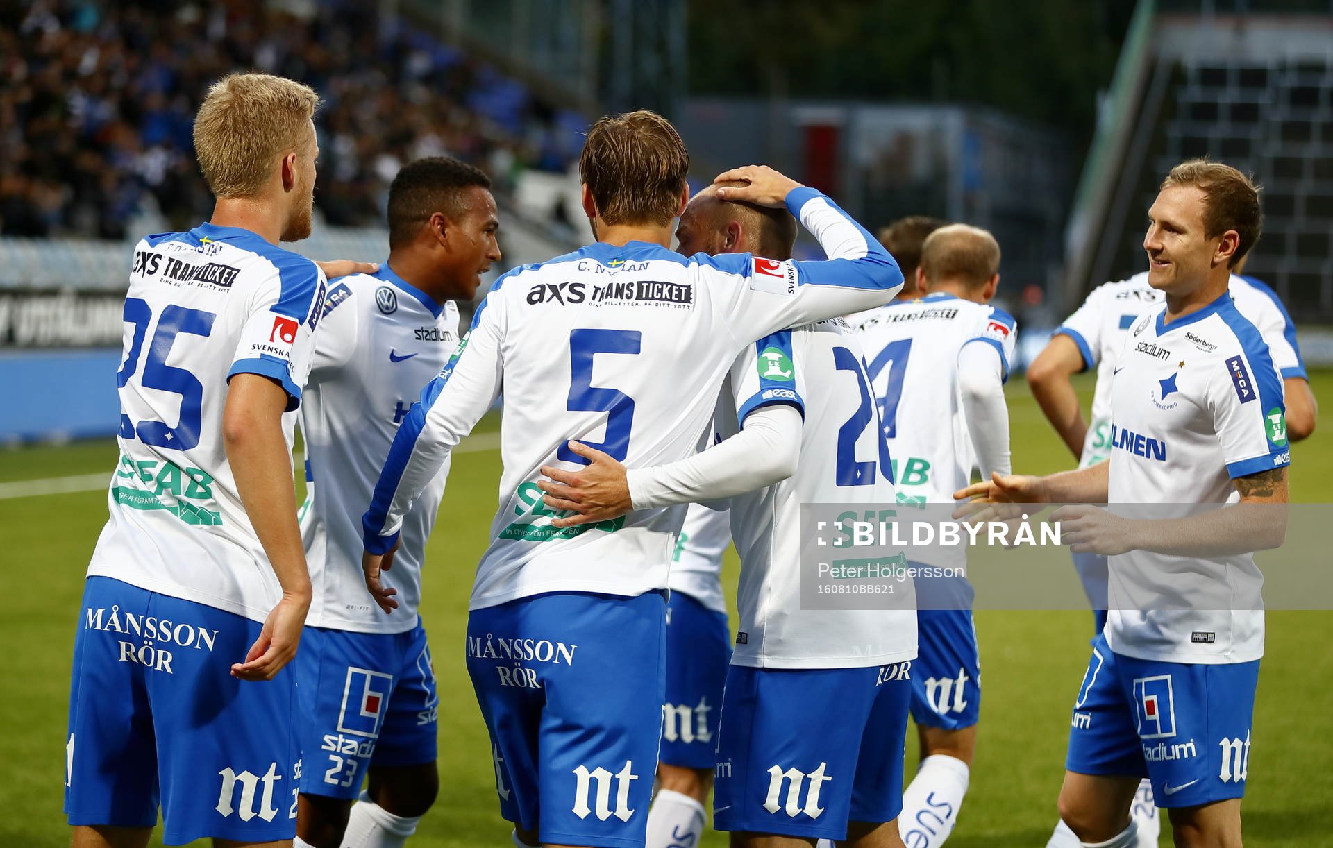 Norrköpings spelare jublar