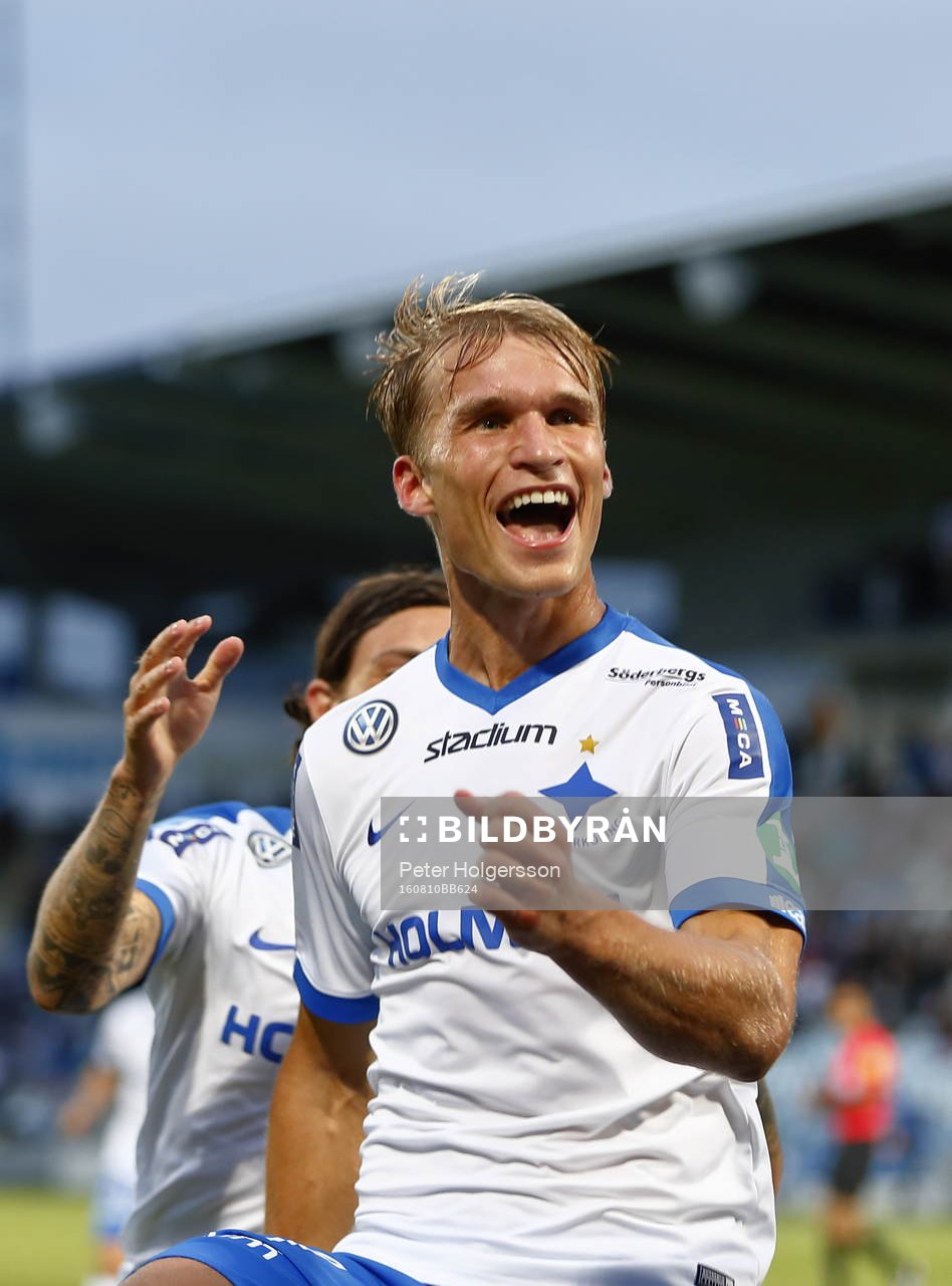 Norrköpings Sebastian Andersson jublar