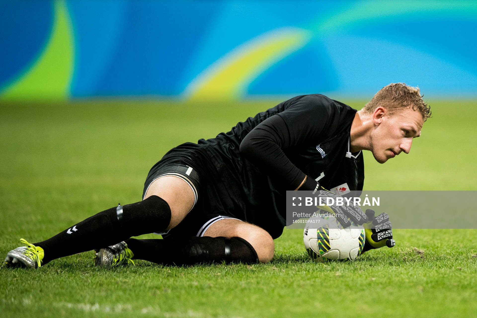 Danmarks målvakt Jeppe Højbjerg