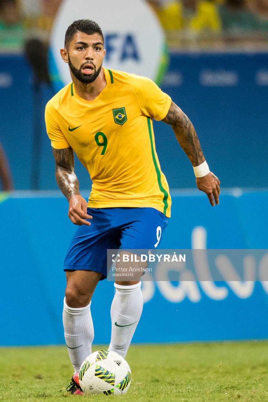 Brasiliens Gabriel Barbosa under fotbollsmatchen mellan Brasilien och Danmark den 10 augusti 2016 under OS i Salvador.