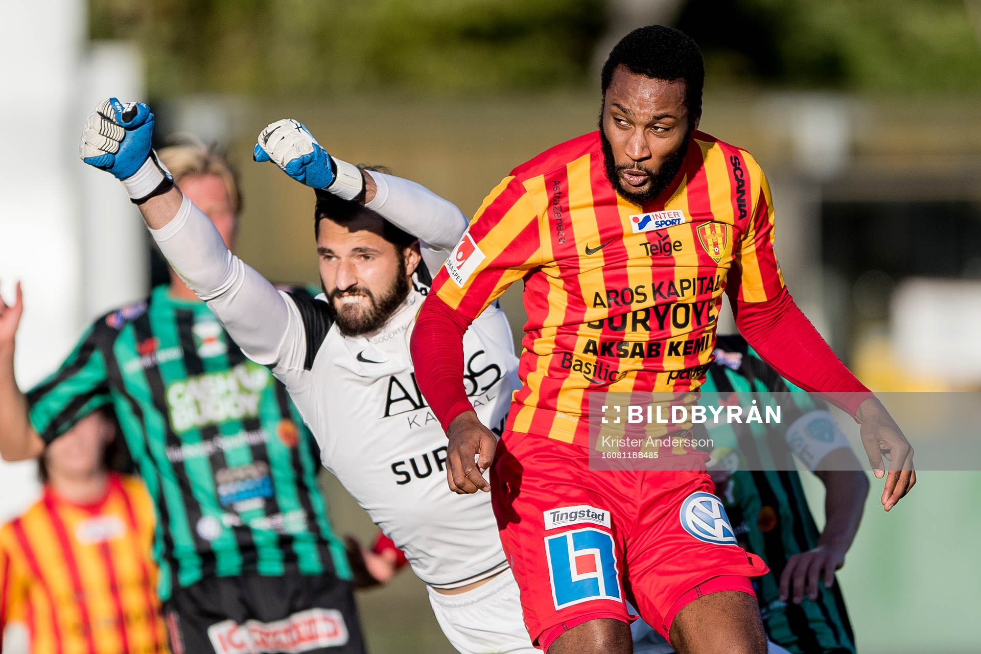 Syrianskas målvakt Dejan Garaca och Victor Vera Garcia