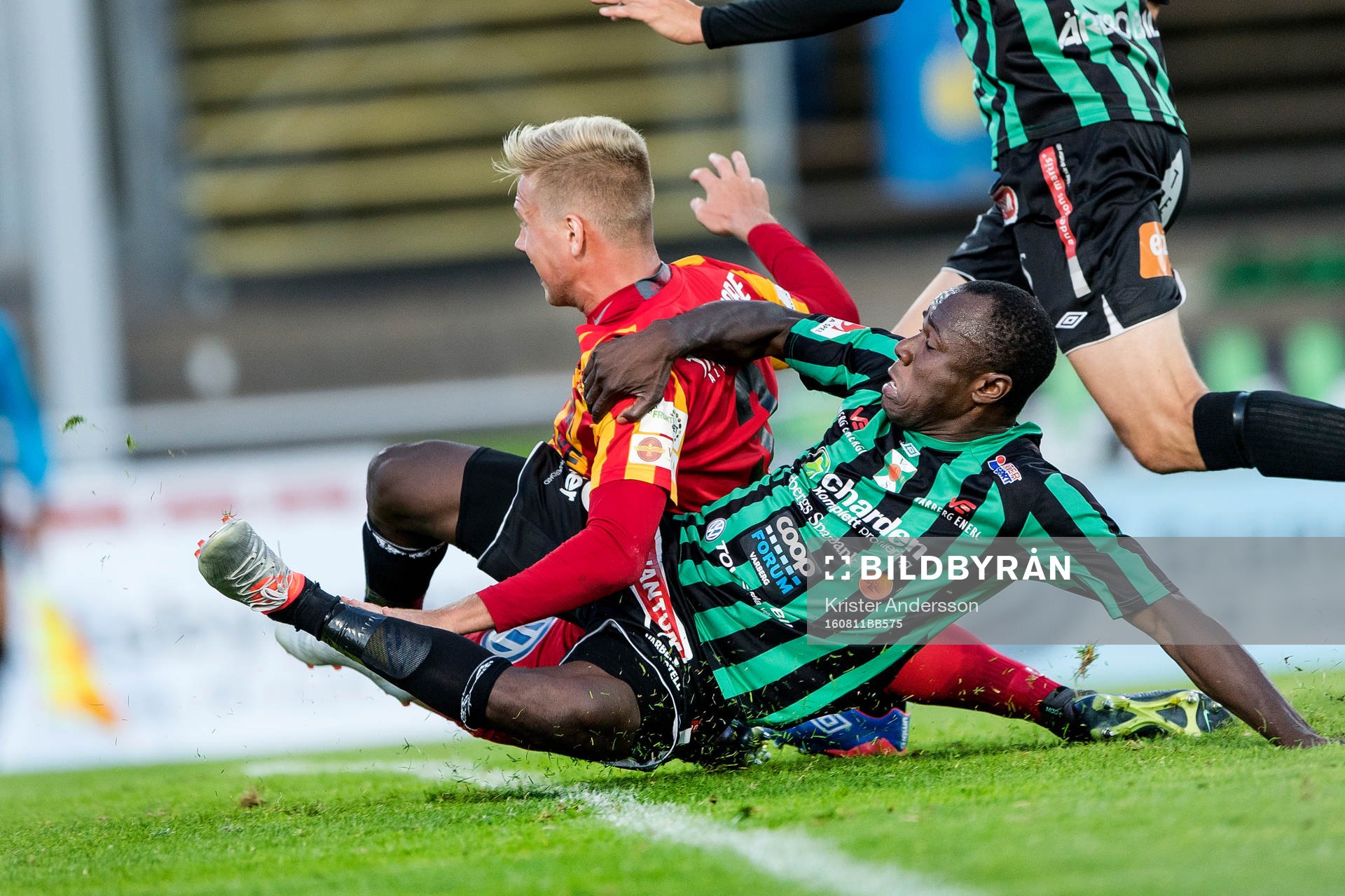 Syrianskas Mattias Liljestrand och Varbergs Nsima Peter